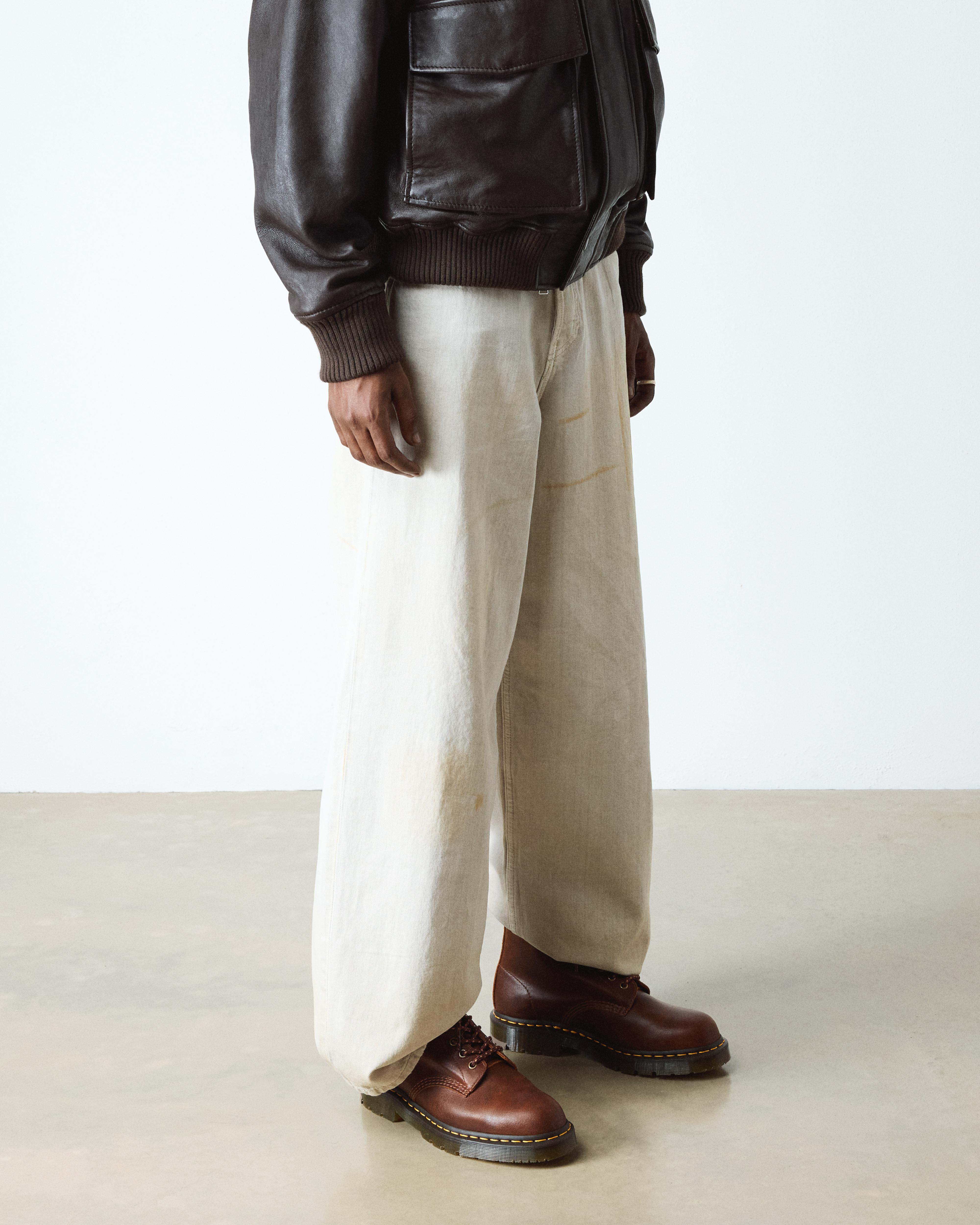 1460 Slip Resistant Leather Lace Up Boots in DARK TAN | Dr. Martens™