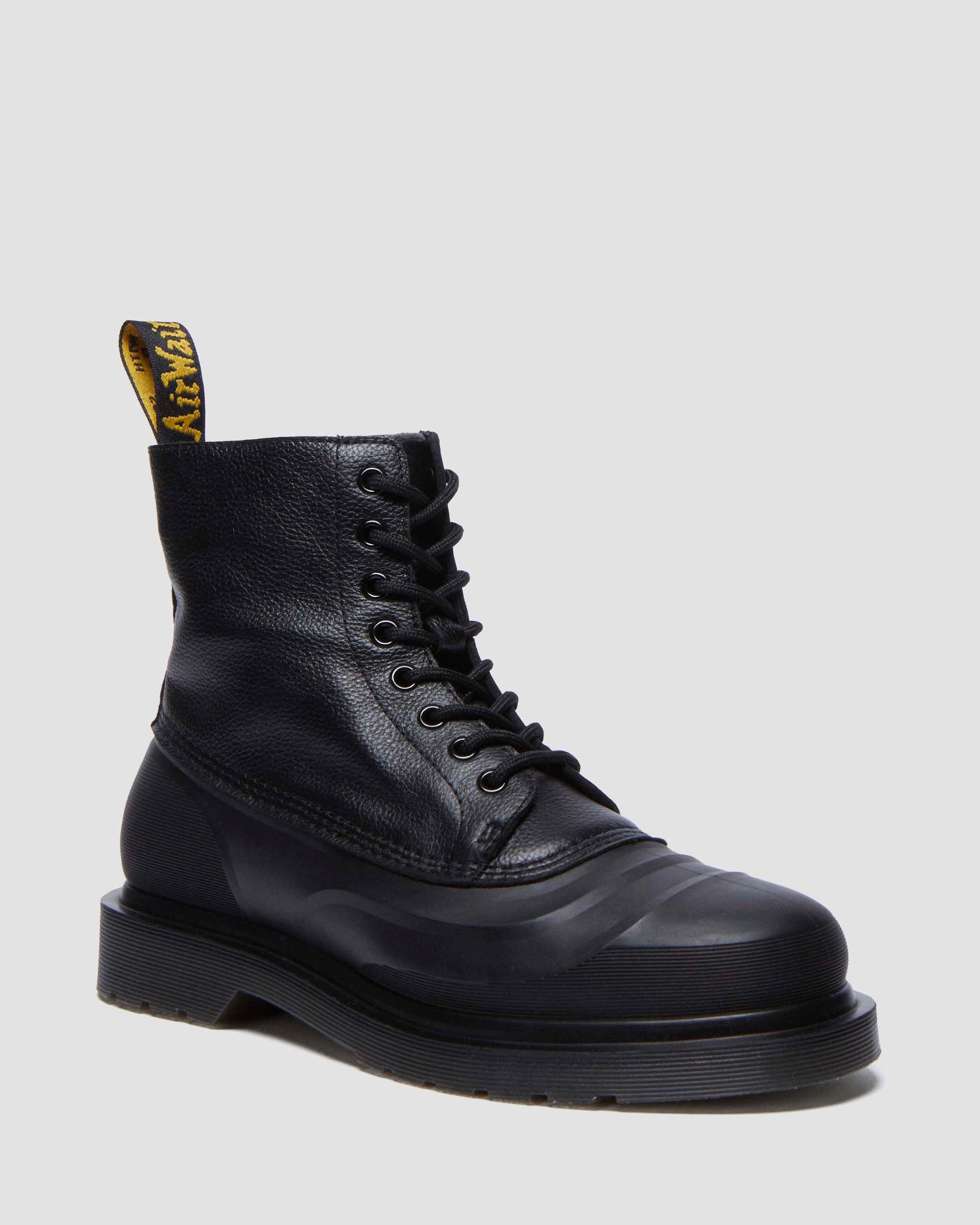 1460 Smooth Leather Lace Up Boots in Black Dr. Martens