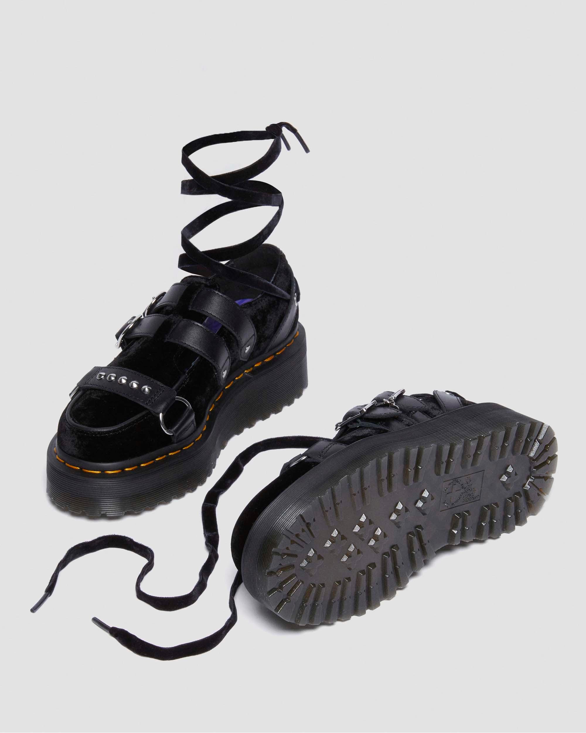 Shop Dr. Martens' Ramsey Wednesday Plateau Creeper Schuhe In Black