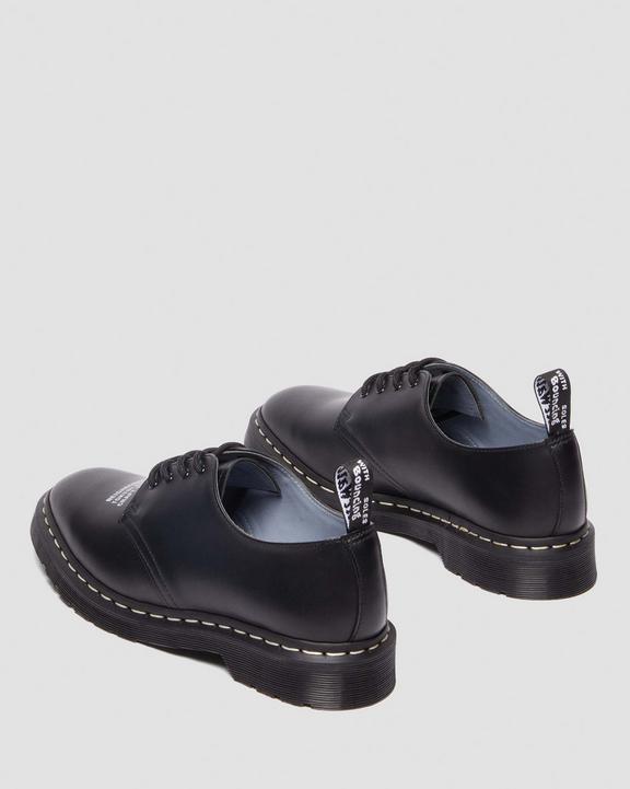 Smiths NBHD Smooth Leather Dress Shoes in Black | Dr. Martens Smiths NBHD Smooth Leather Dress Shoes in Black | Dr. Martens