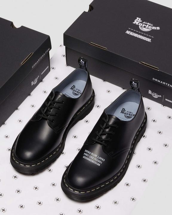 Smiths NBHD Smooth Leather Dress Shoes in Black | Dr. Martens Smiths NBHD Smooth Leather Dress Shoes in Black | Dr. Martens