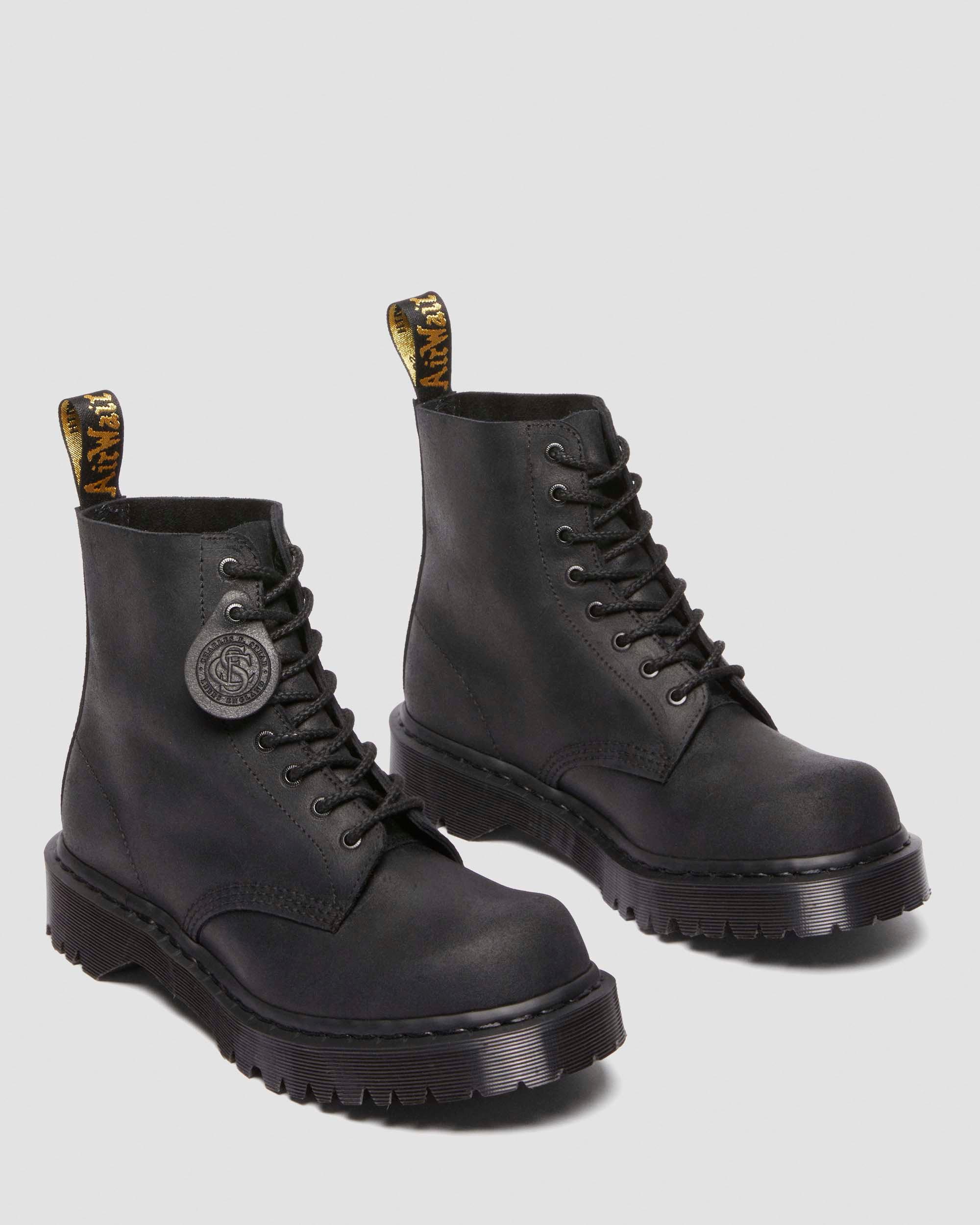 1460 Bex Bump Toe leather boots in Black