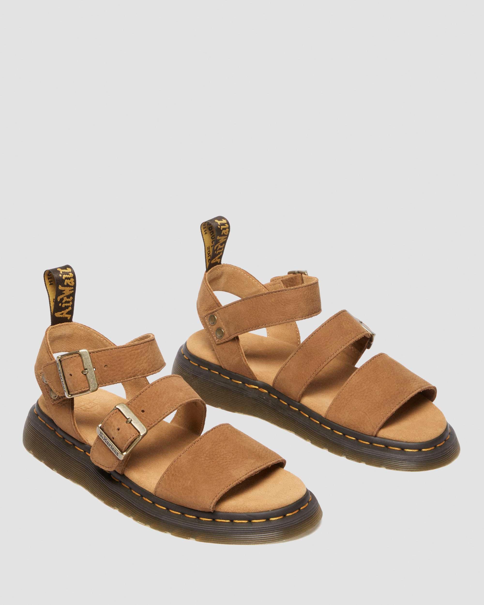 Sandali Gryphon in pelle Tumbled Nabuk in Marrone Sabbia