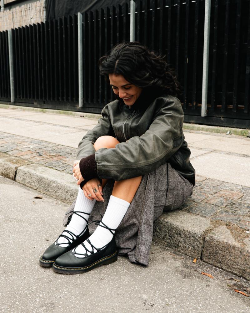 Elphie II Virginia leather ballet flats in Black | Dr. Martens