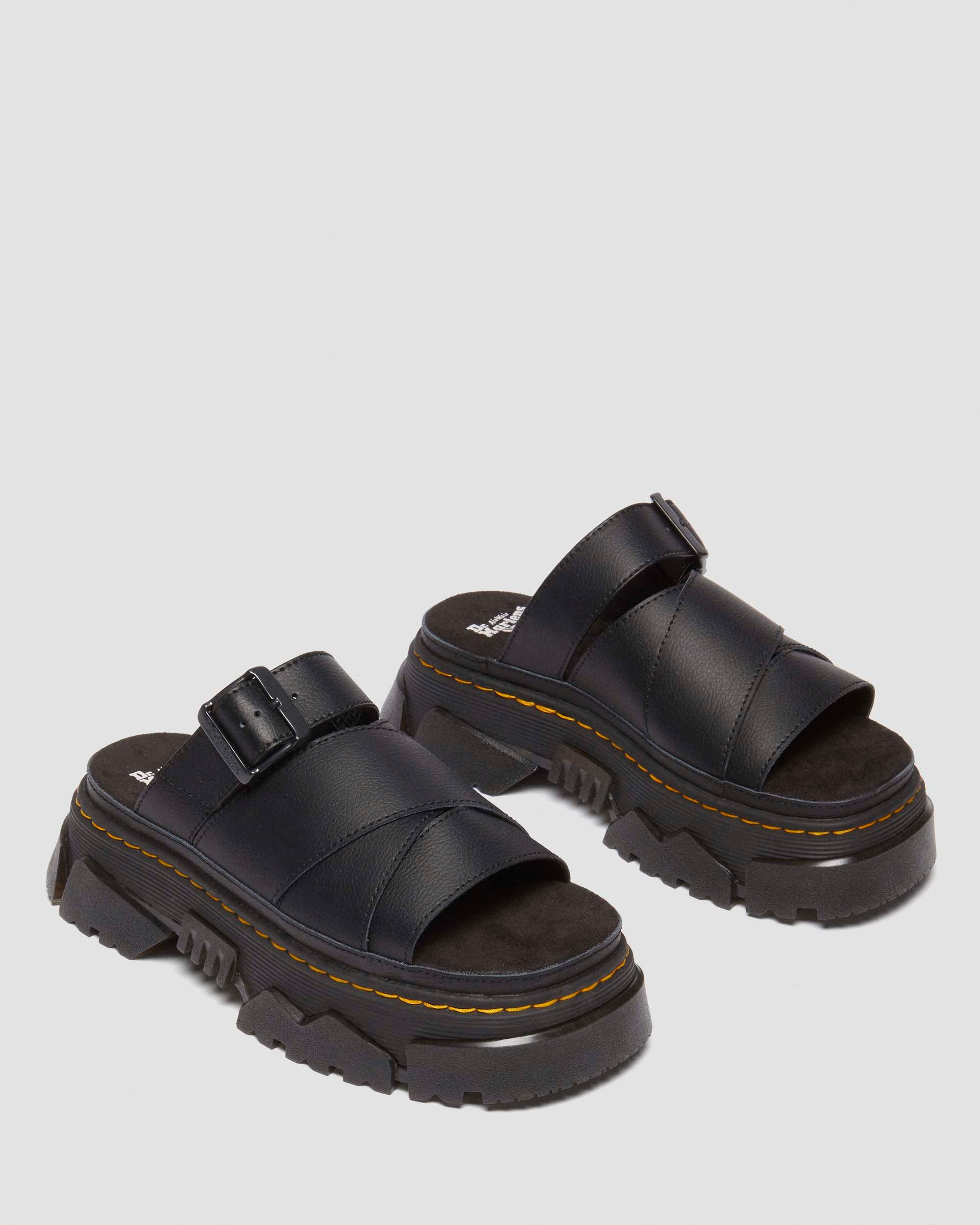 Mattison Slide sandals in BLACK