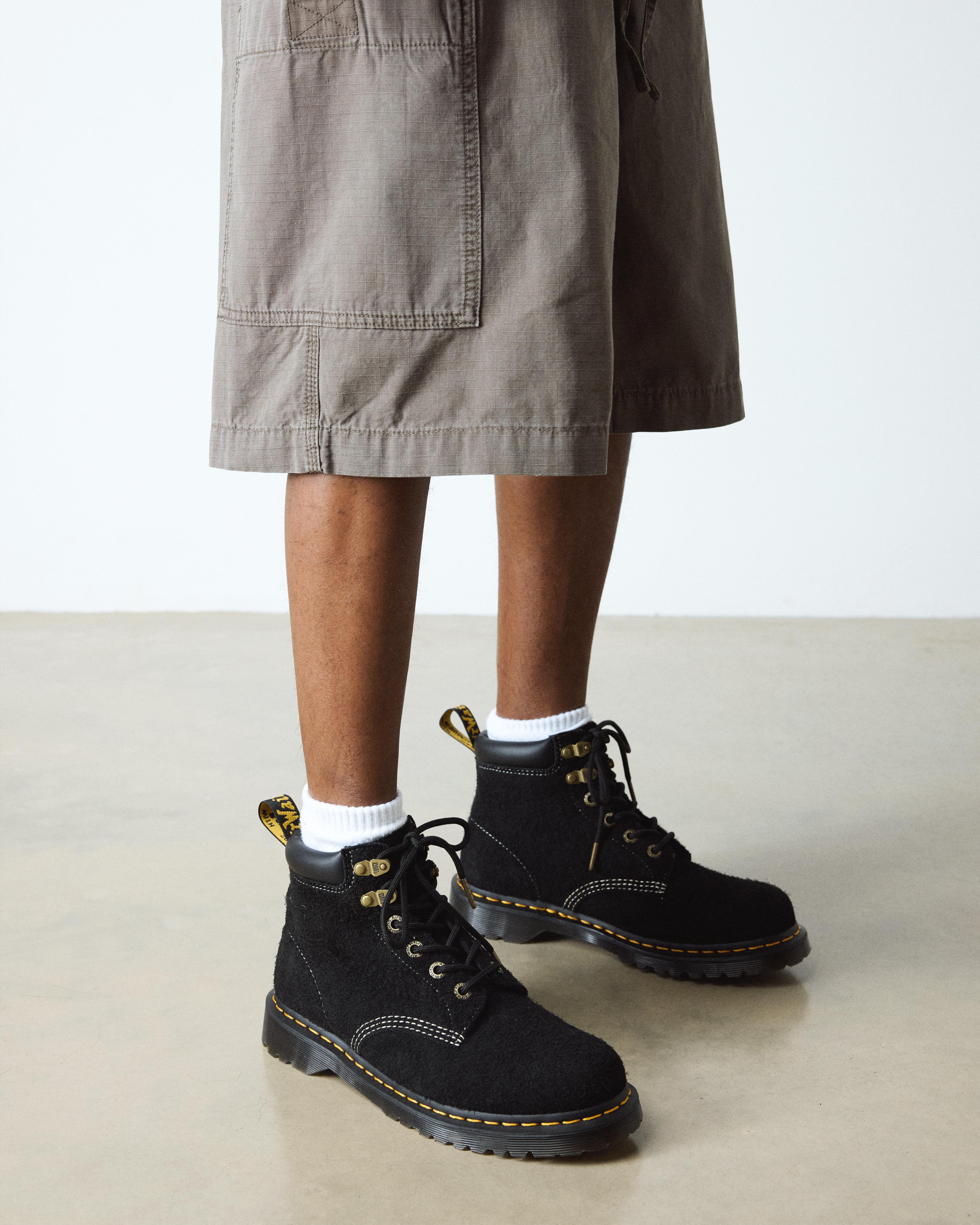 939 in Black | Dr. Martens