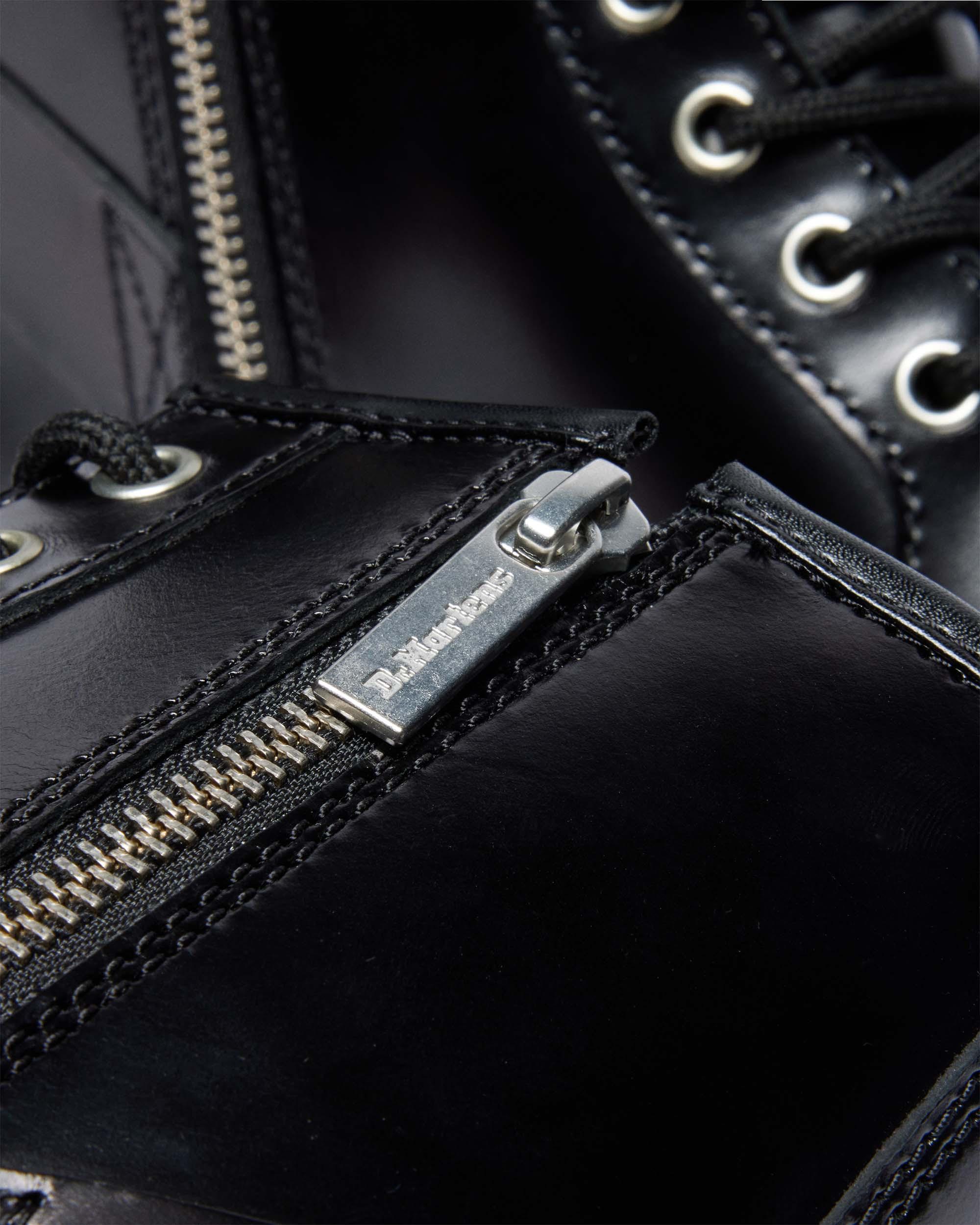 1460 Harness in BLACK | Dr. Martens™