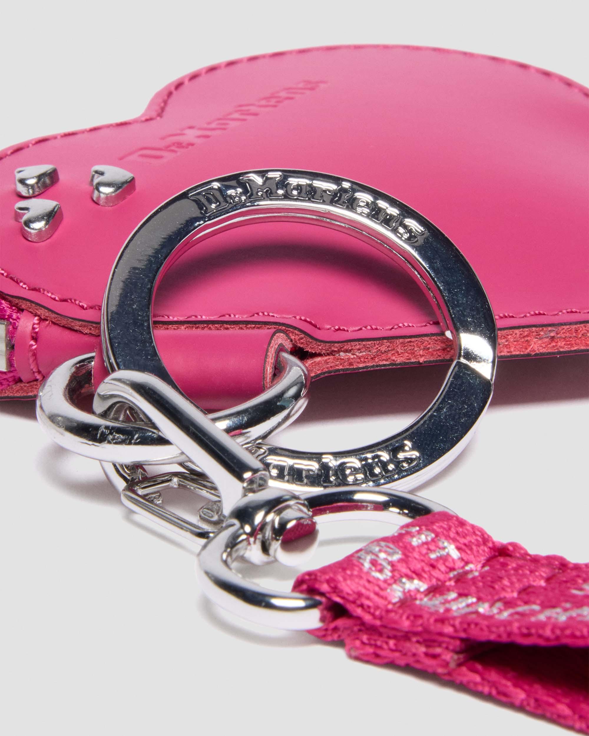 Dr Martens◆海外限定◆レザーハート型キーリング財布 HEART PURSE in Fuchsia Pink | Dr. Martens