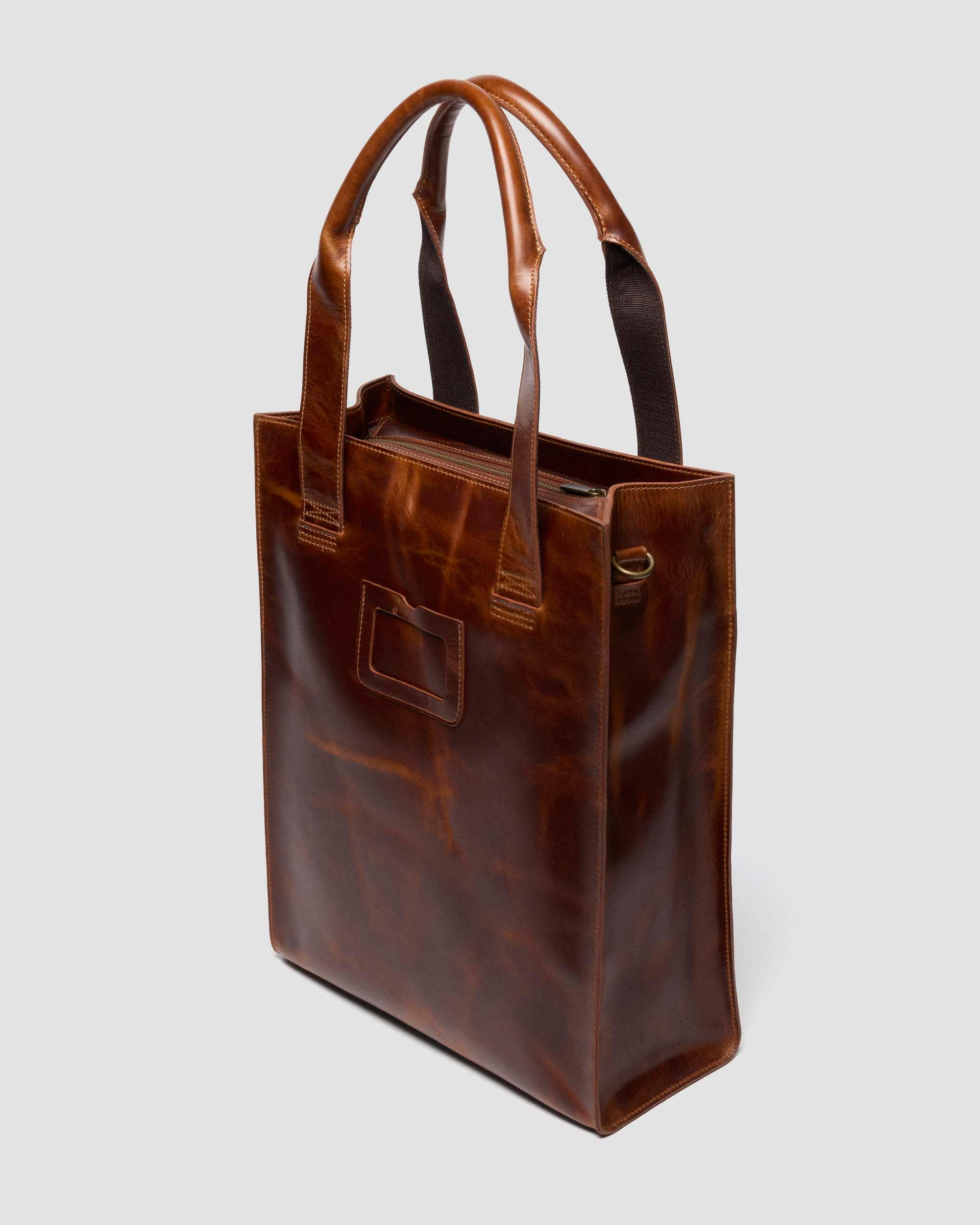 LEATHER TOTE BAG in Amber Tan | Dr. Martens