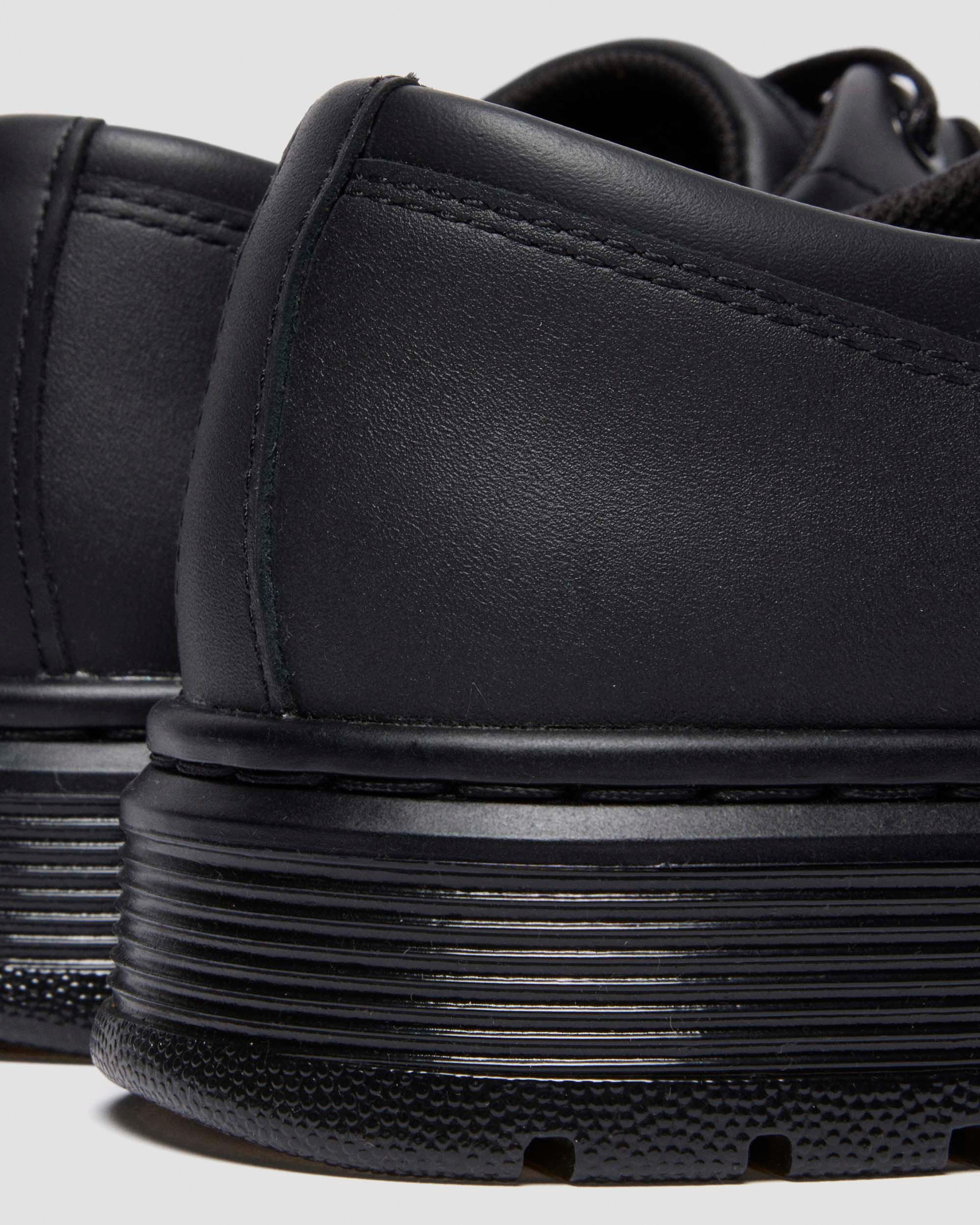 BROOKLINE 6 EYE in Black | Dr. Martens