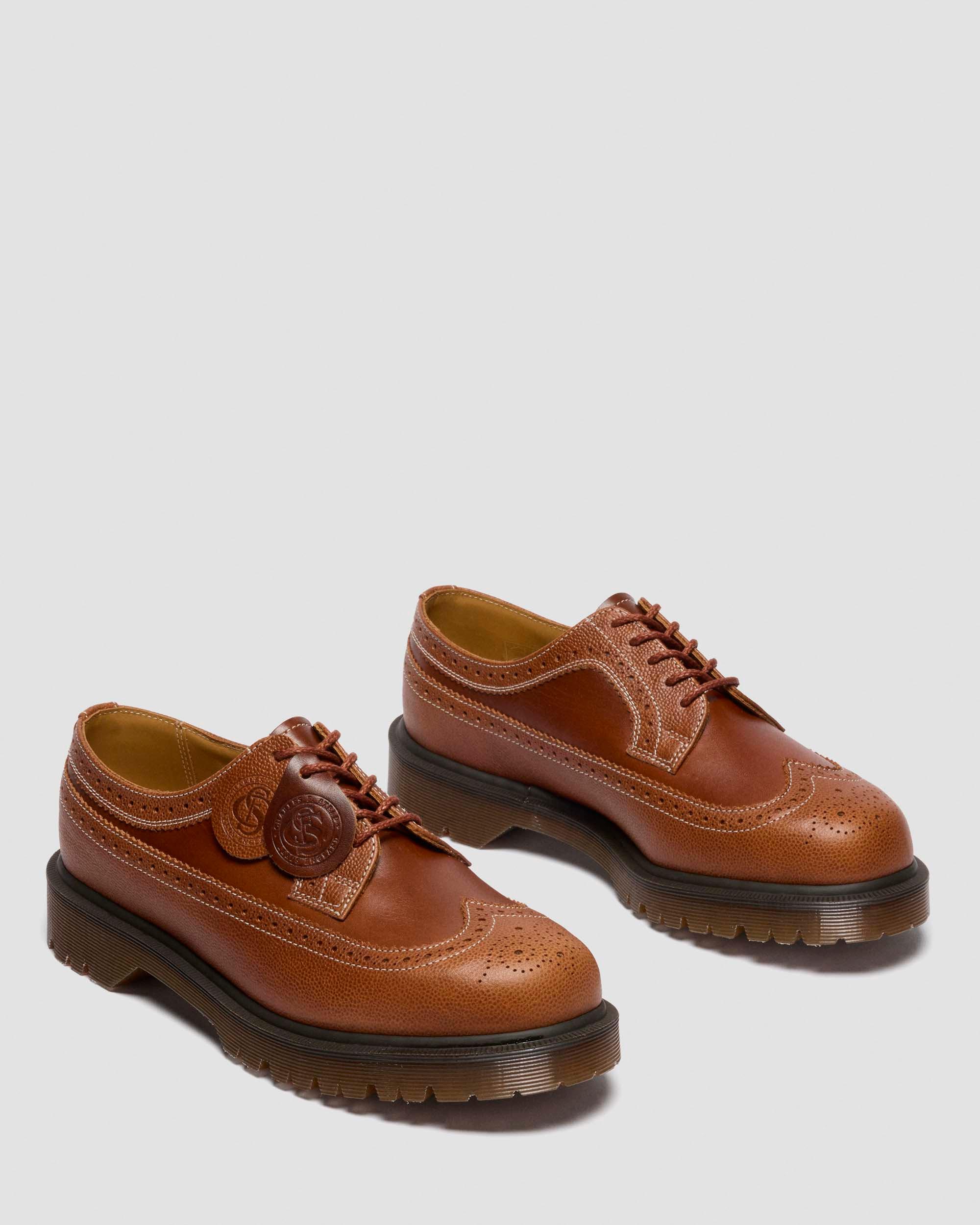 3989 Dual Leather Brogue Shoes in AMBER TAN | Dr. Martens™