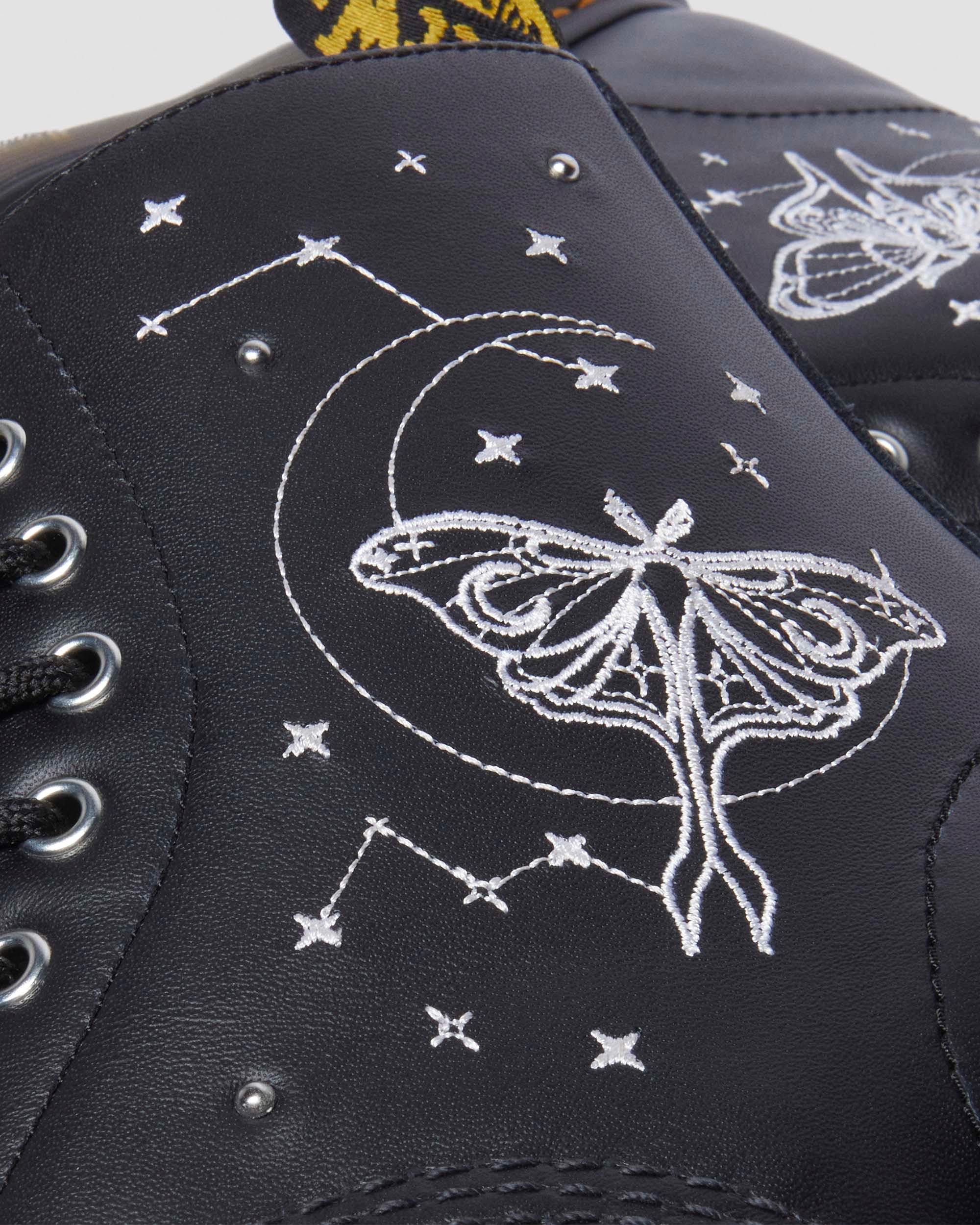 BOTAS 1460 CELESTIAL MOTH BORDADAS DE PIEL