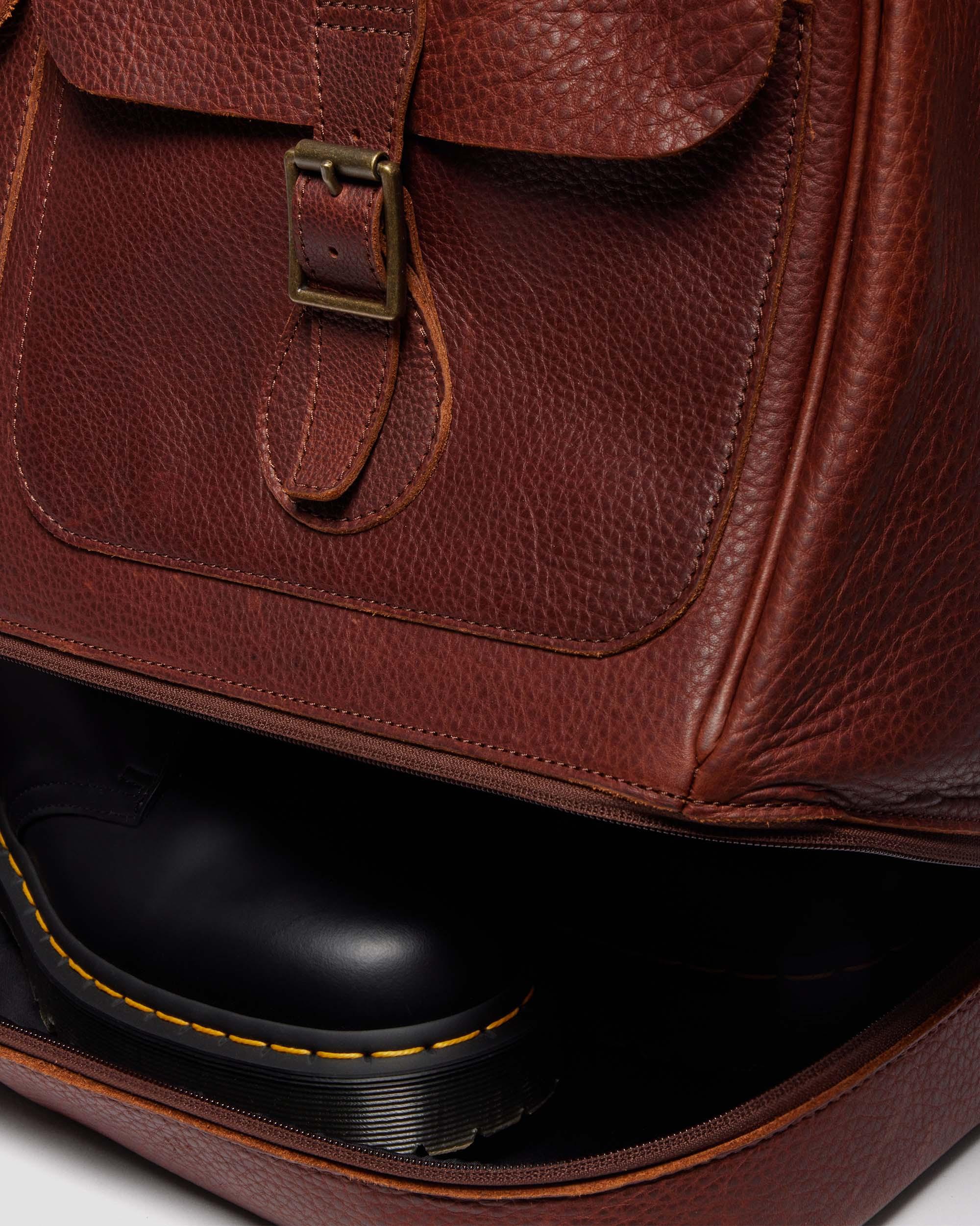 DR MARTENS WEEKENDER AMBASSADOR LEATHER BAG