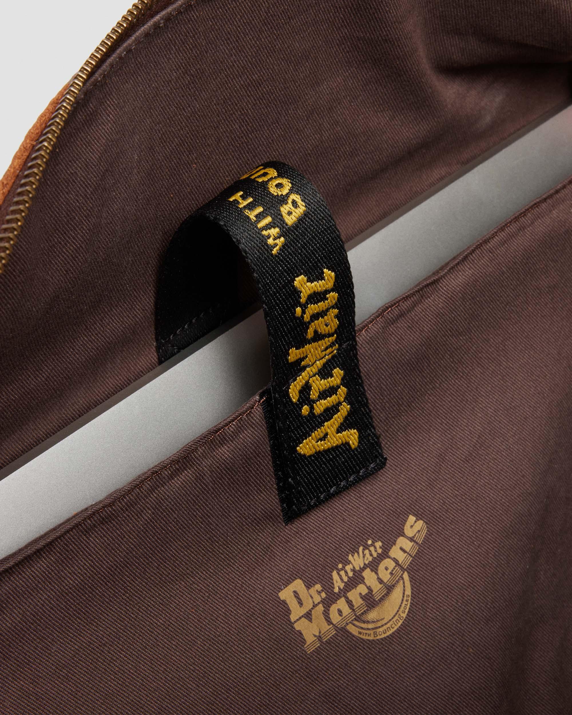 Weekender Soft Leather Bag in Cashew
