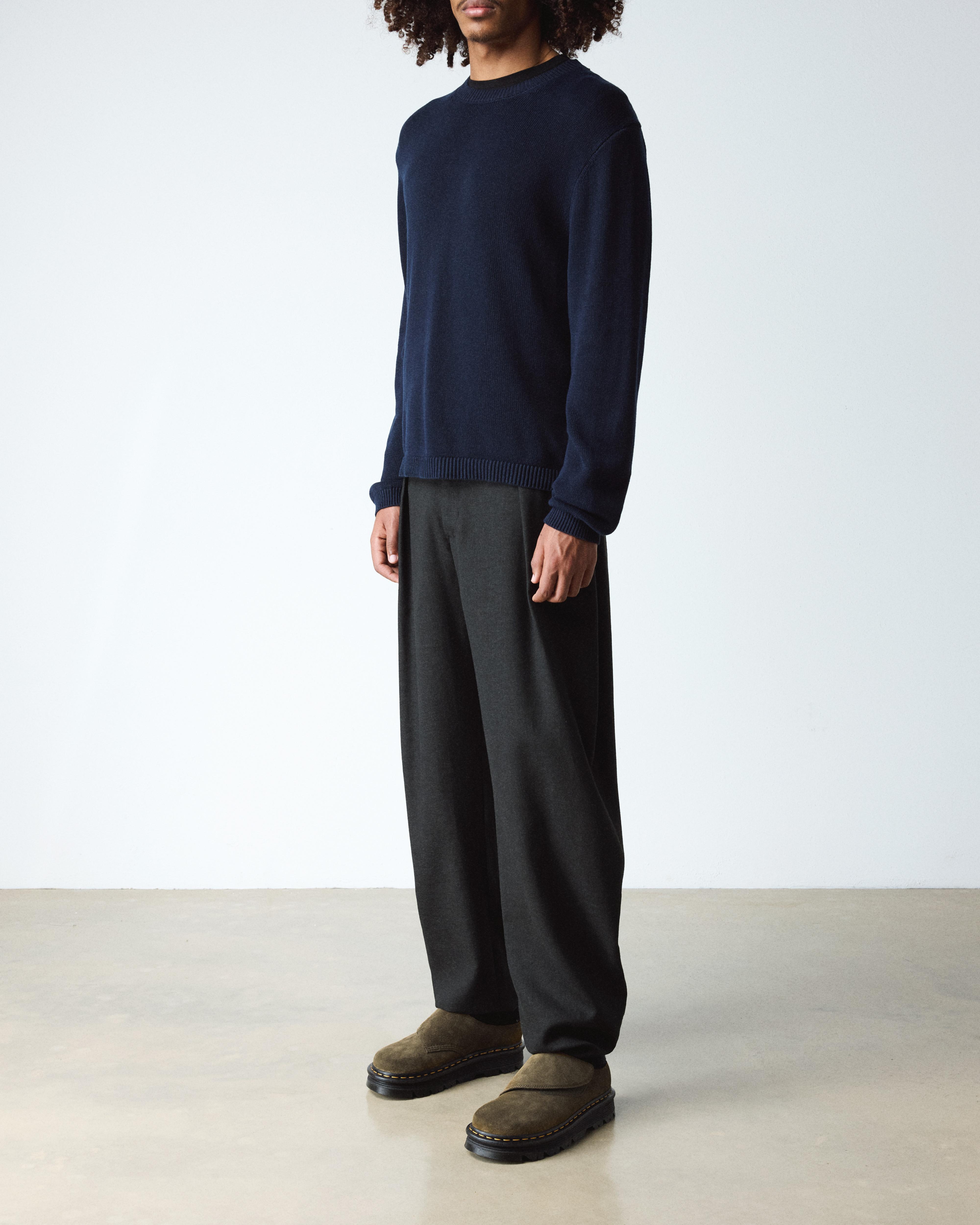 41730300.81.jpg?$medium$