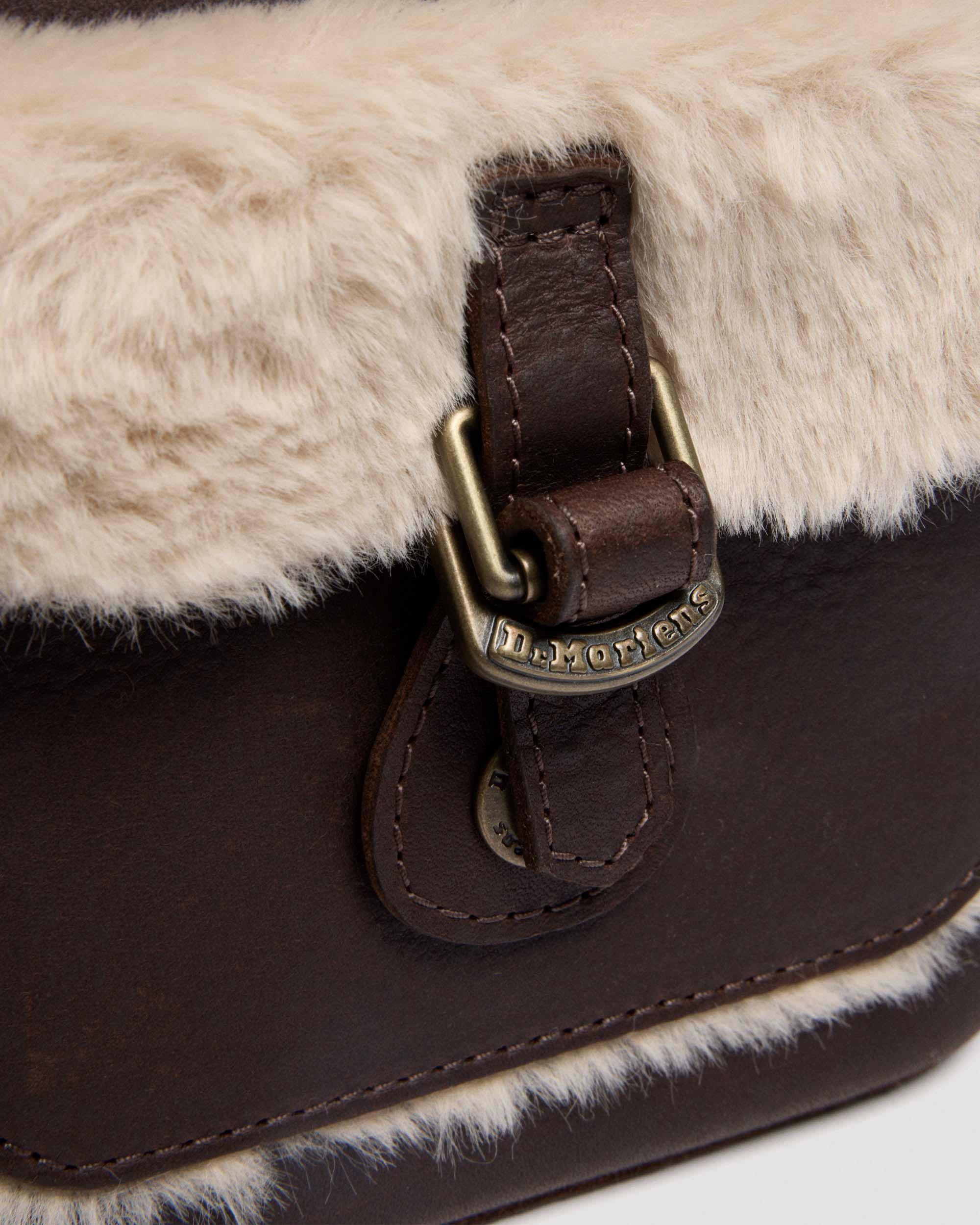 DR MARTENS TOP HANDLE BAG