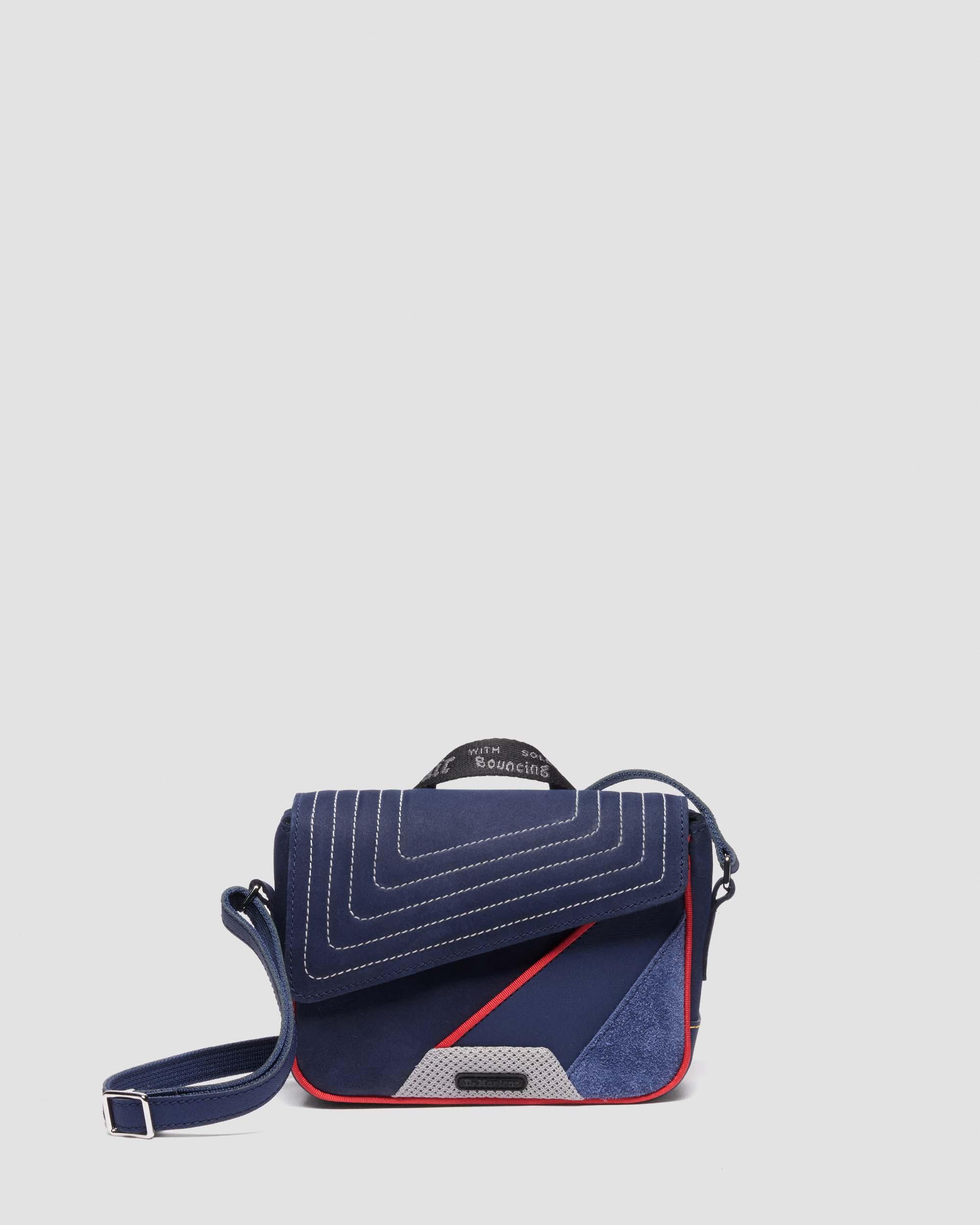 バッグ Dr. Martens 7inch SATCHEL BAG Dr.martensの 7 INCH SATCHEL ミニ ショルダーバッグ｜送料無料