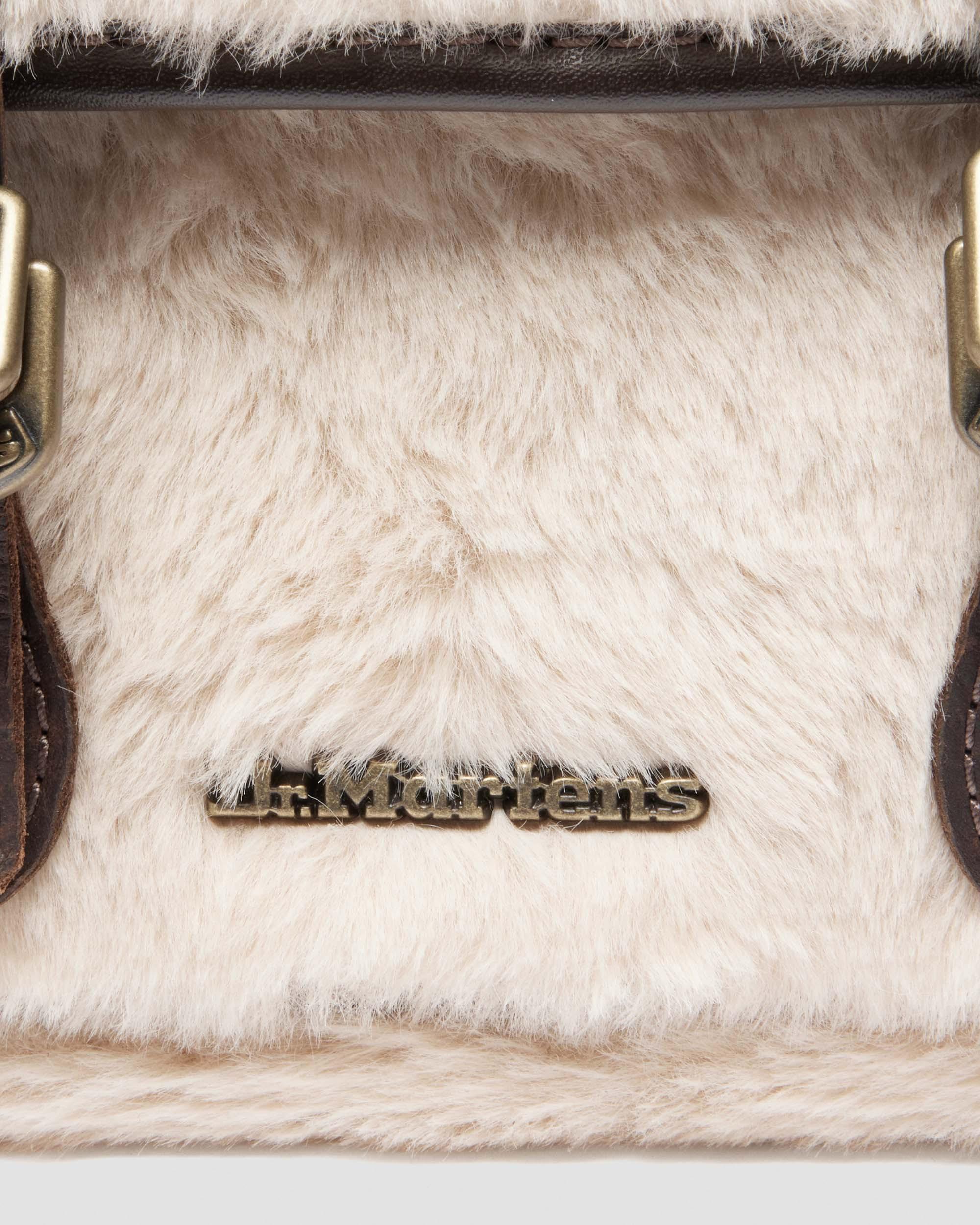 DR MARTENS 7 Inch Satchel