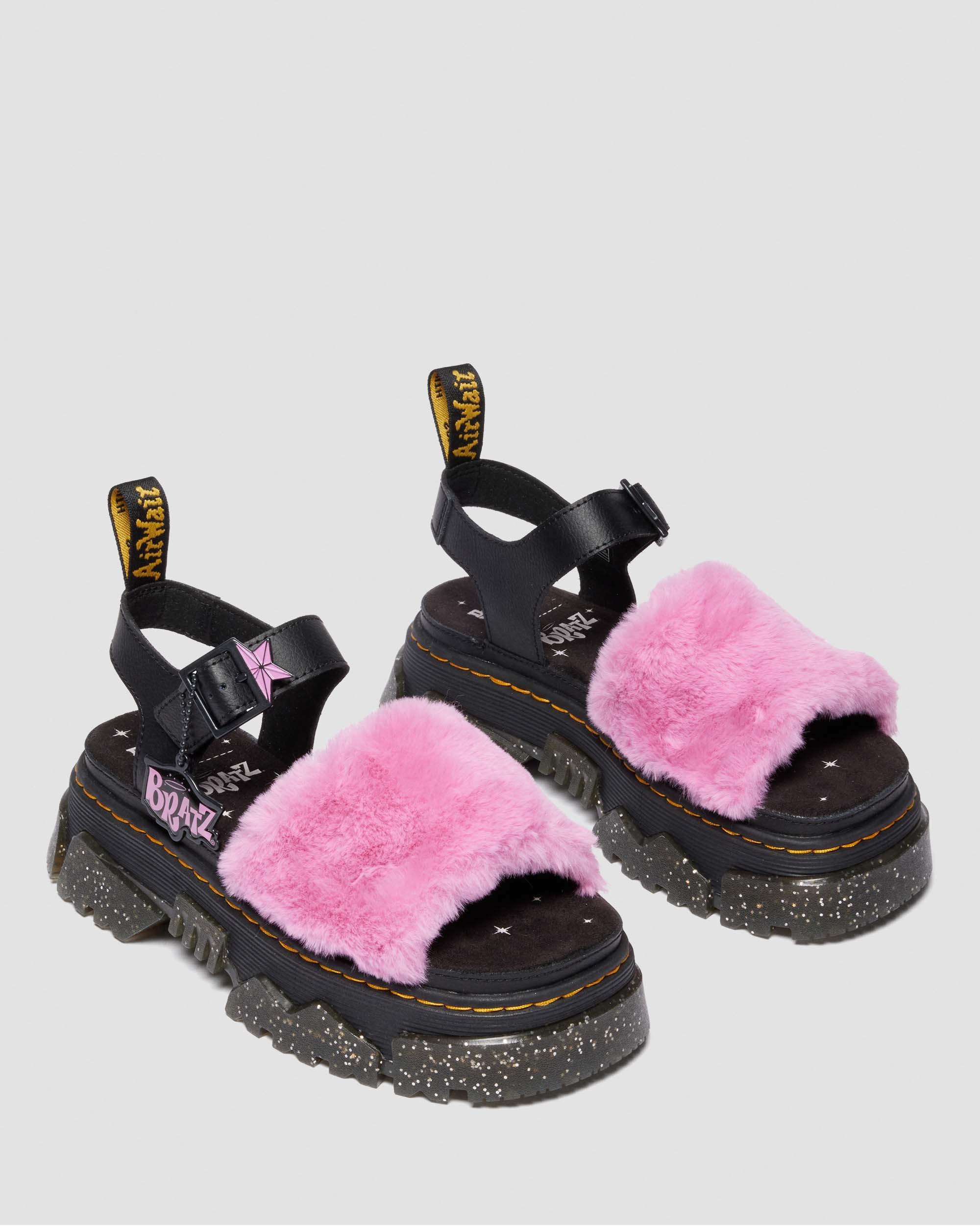 MATTISON STRAP BRATZ in Bratz Pink+Black