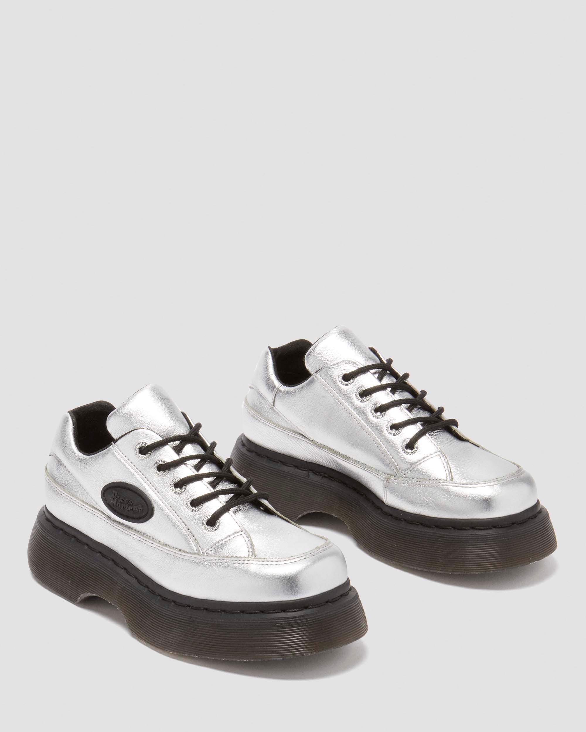 Buzz Metalic leren schoenen met vijf veterogen in Zilver