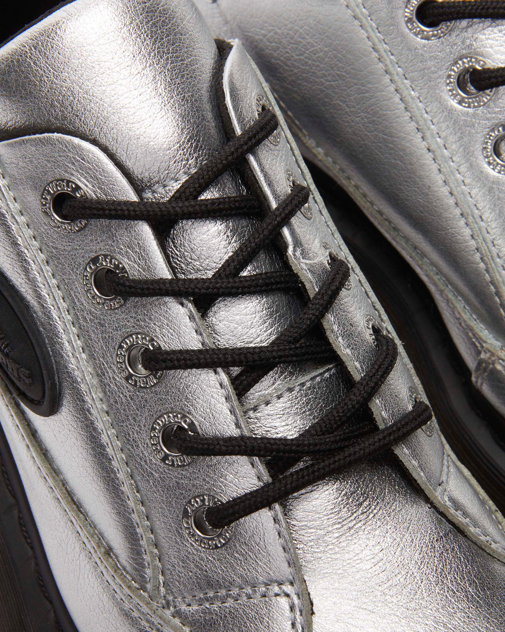 Buzz Metalic leren schoenen met vijf veterogen in Zilver