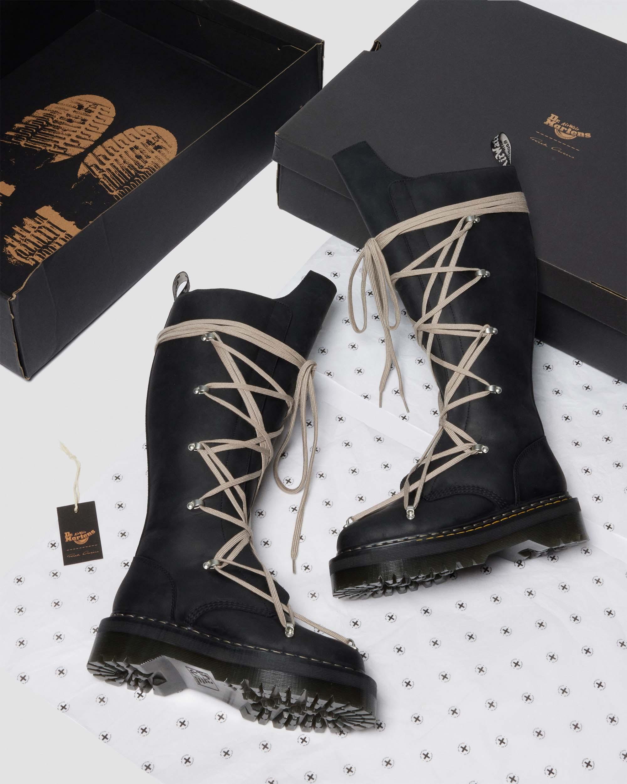 1B60 Rick Owens Pentalace Boots in Black