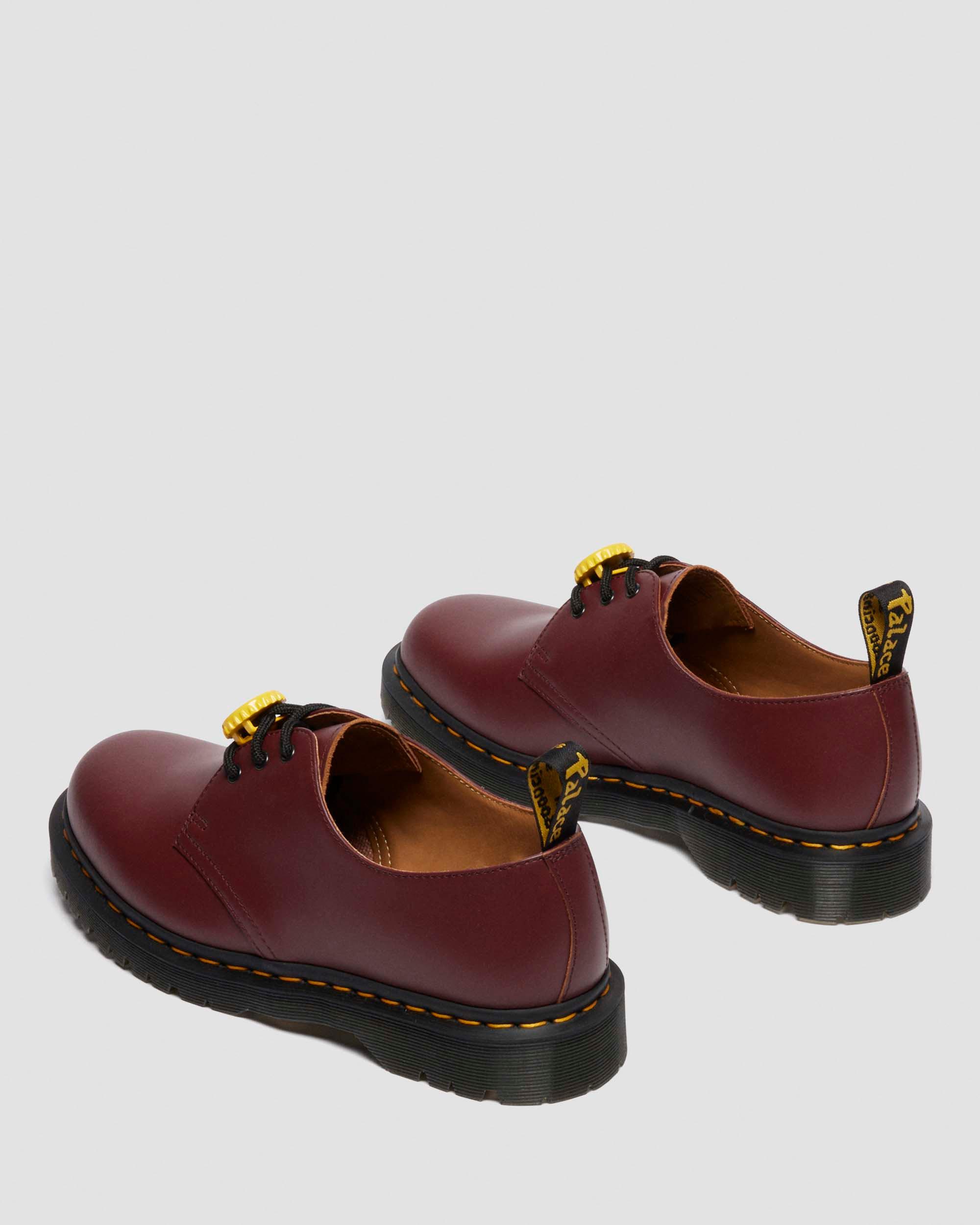 1461 Palace in Cherry Red