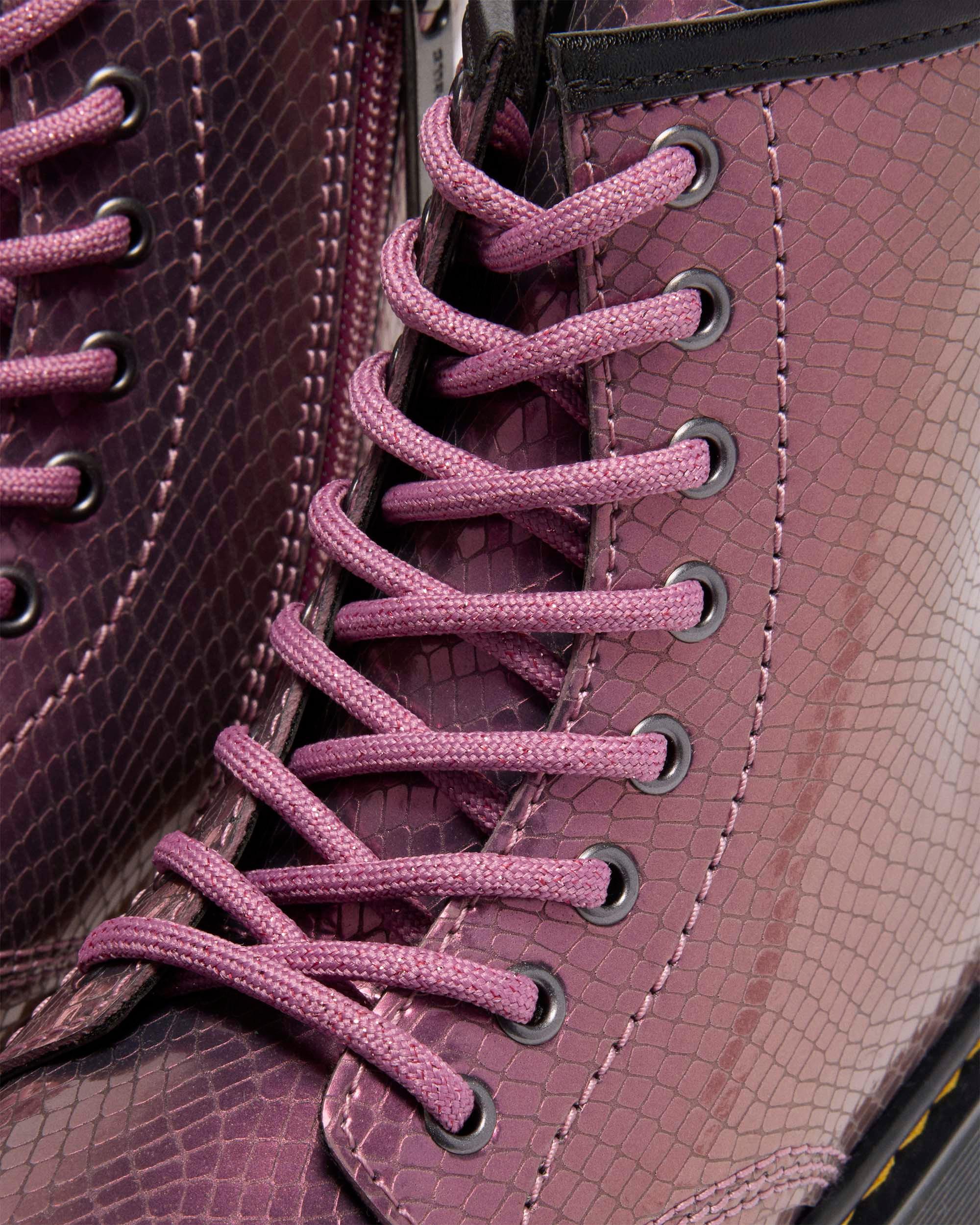 Botas 1460 de piel iridiscente con efecto serpiente para junior in Rosa Multi