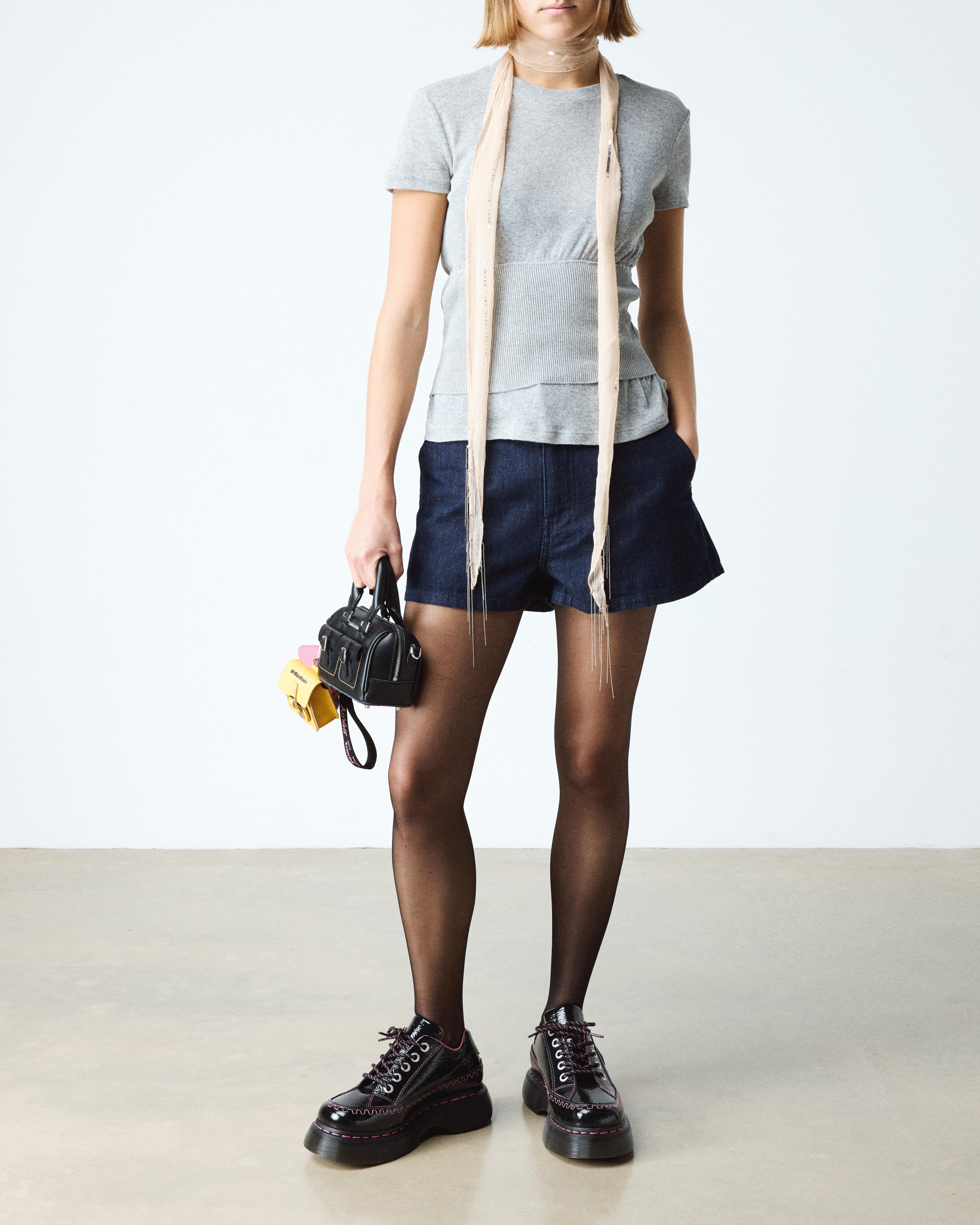 Buzz 5-Eye Distressed Patent Leather Shoes in Black