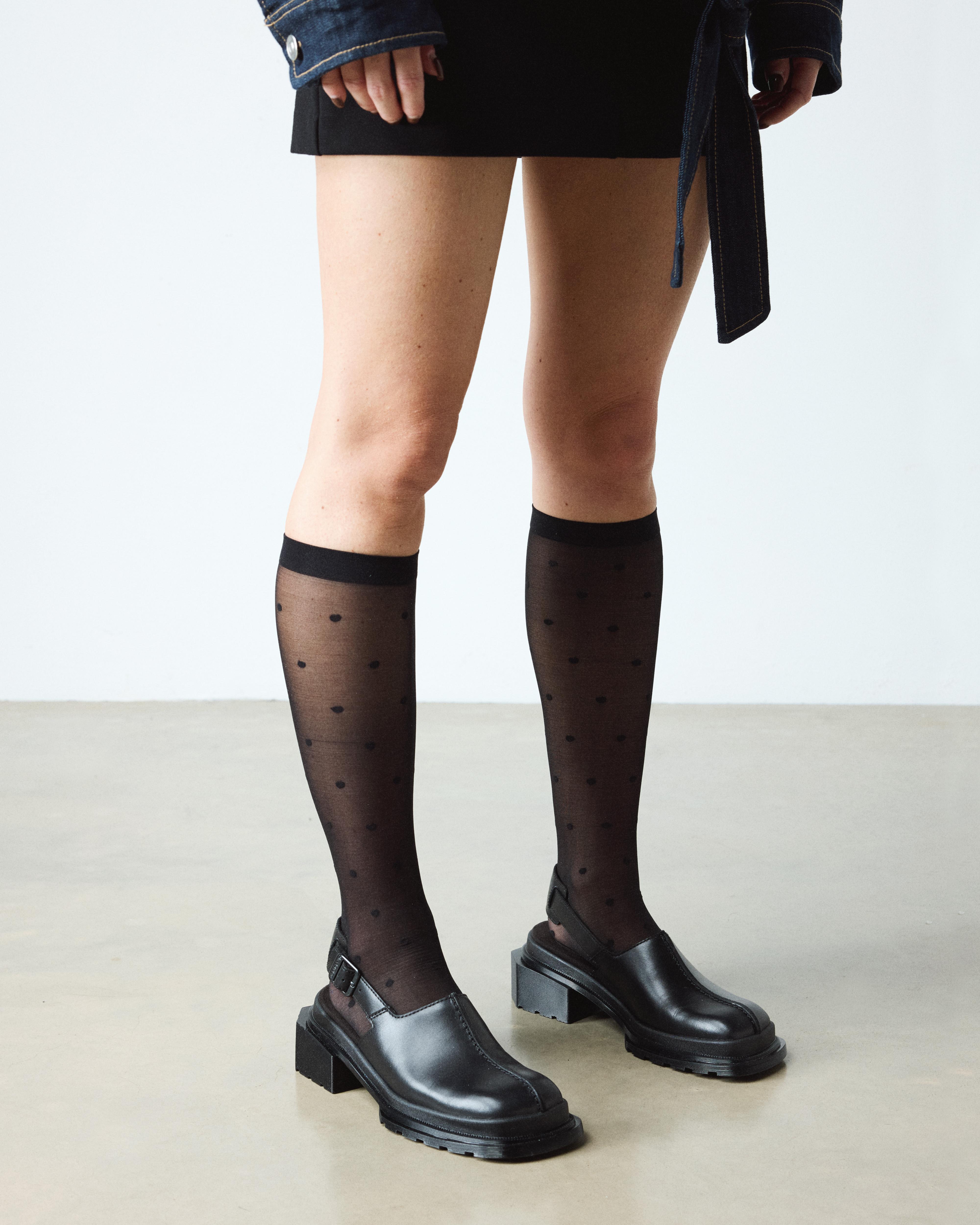 Mules Maybole en cuir à bouts carrés in Noir