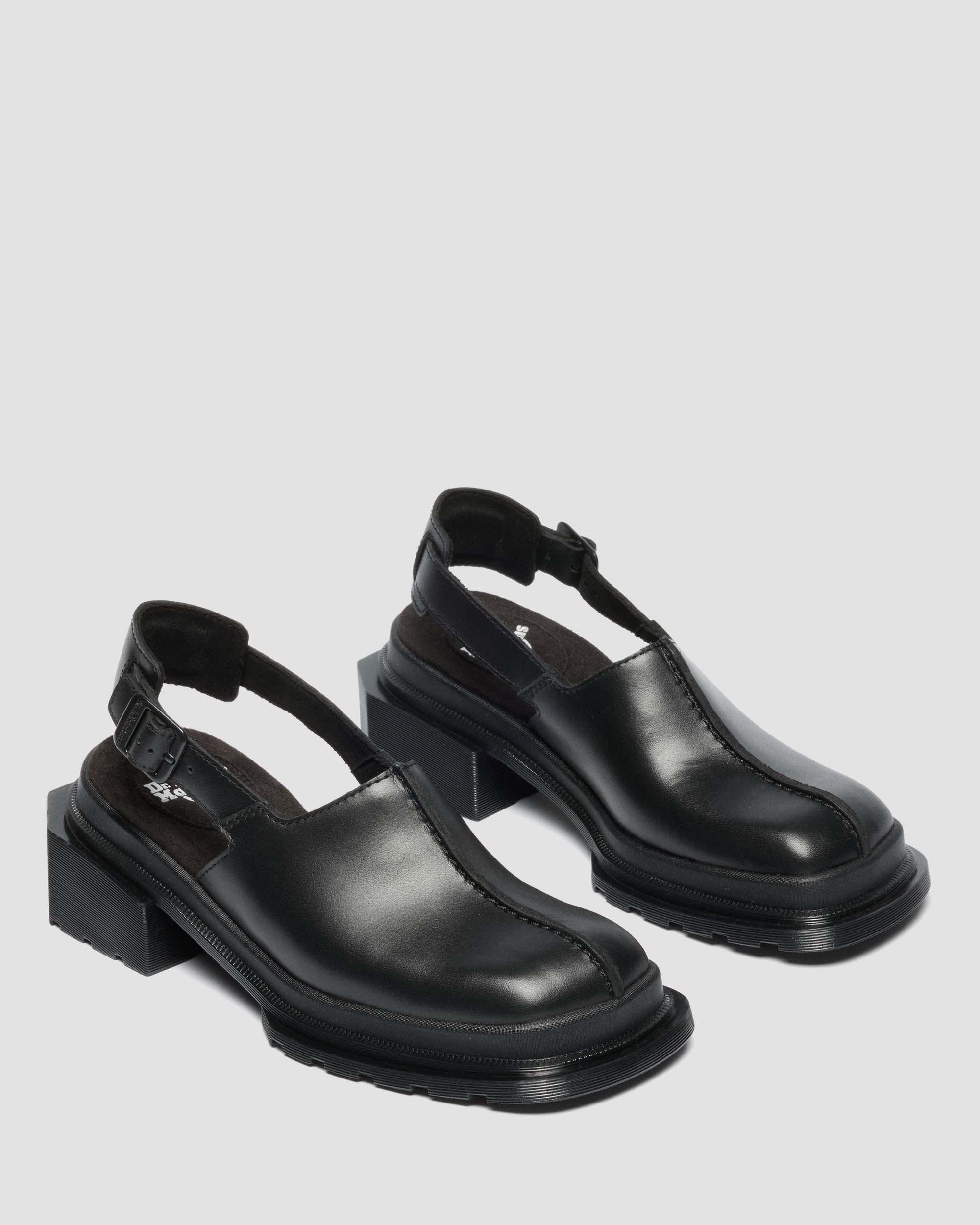 Mules Maybole en cuir à bouts carrés in Noir