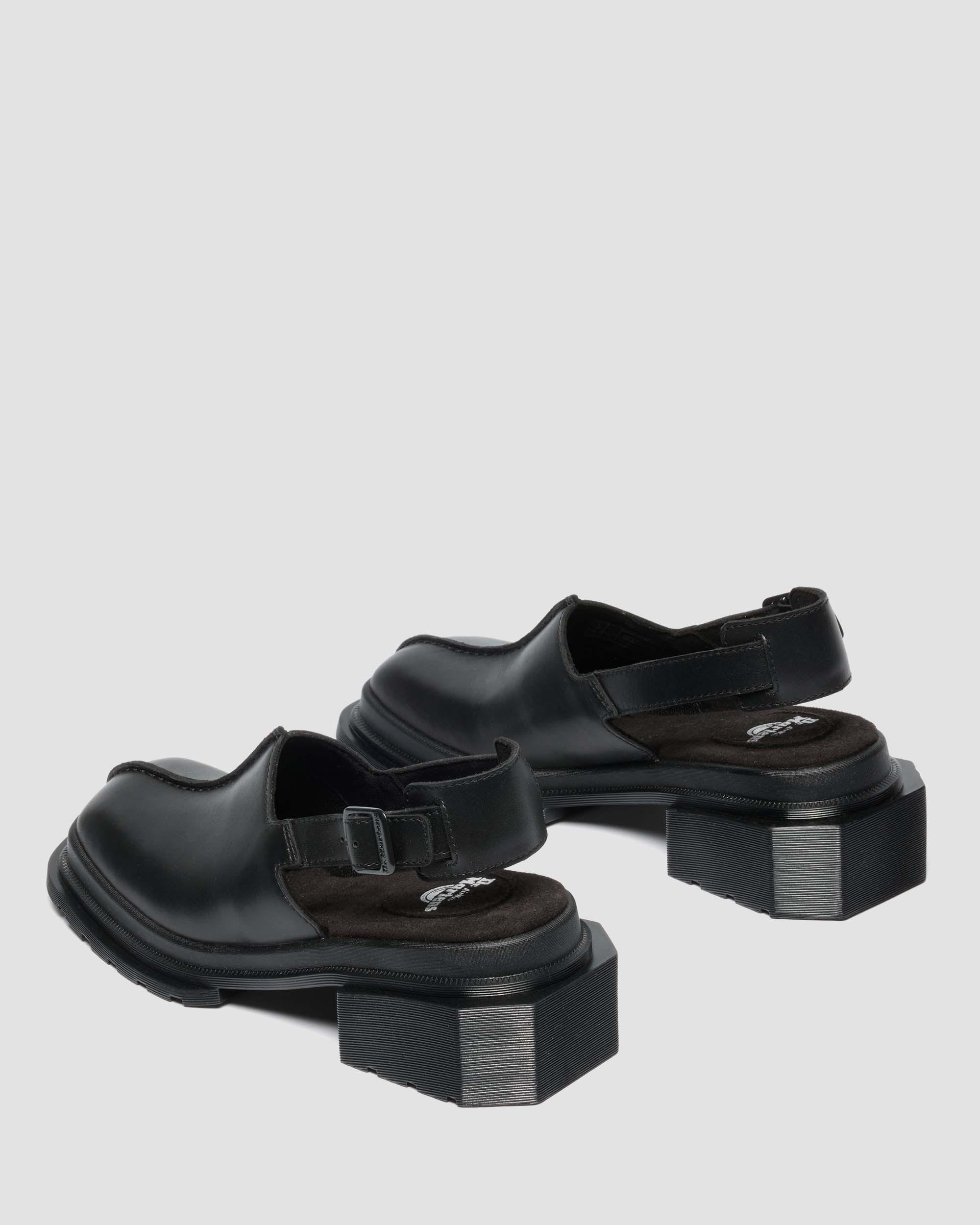 Mules Maybole en cuir à bouts carrés in Noir