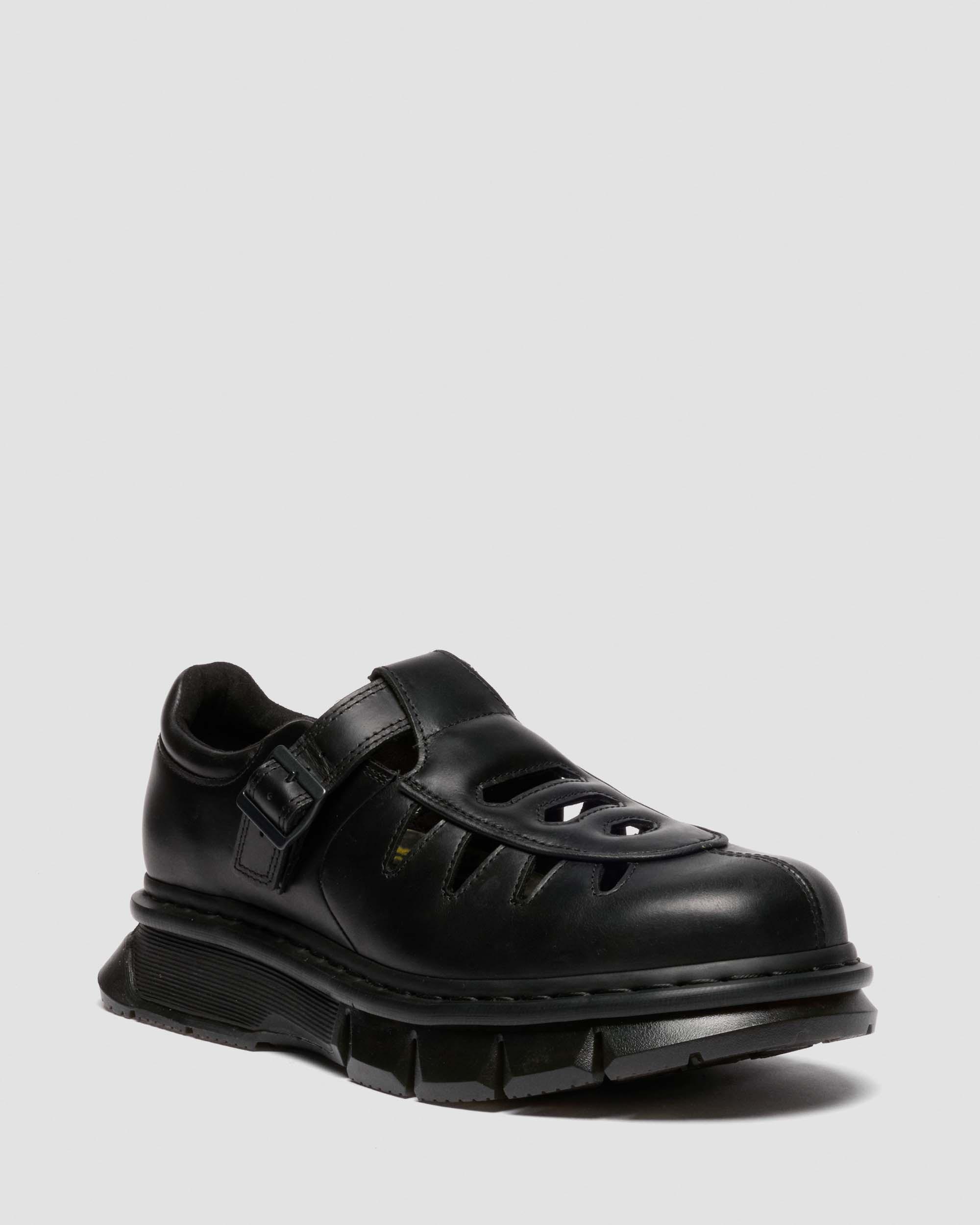 QUBIST Fisherman Shoes in Black