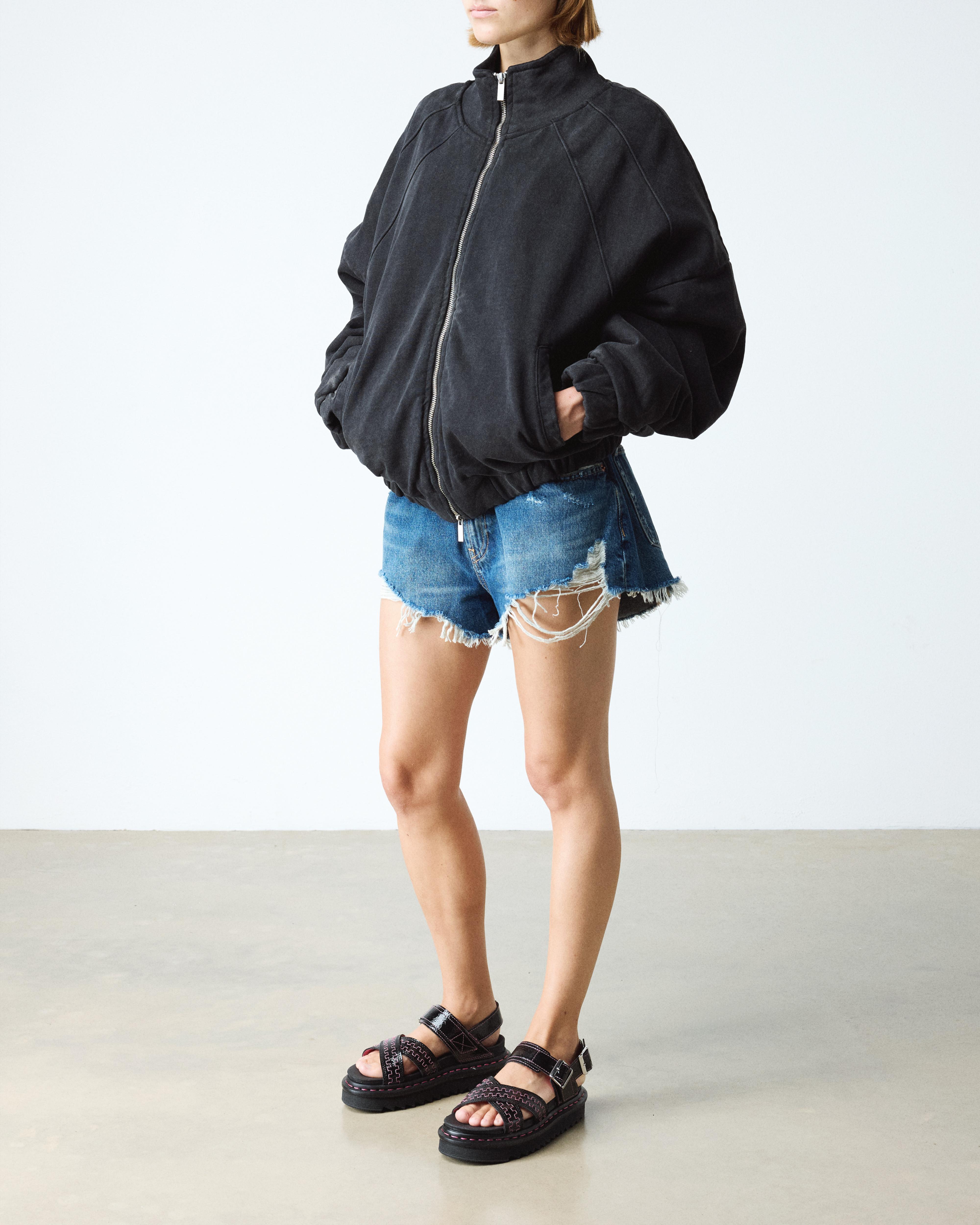 Sandales Voss II en Distressed Patent in Noir