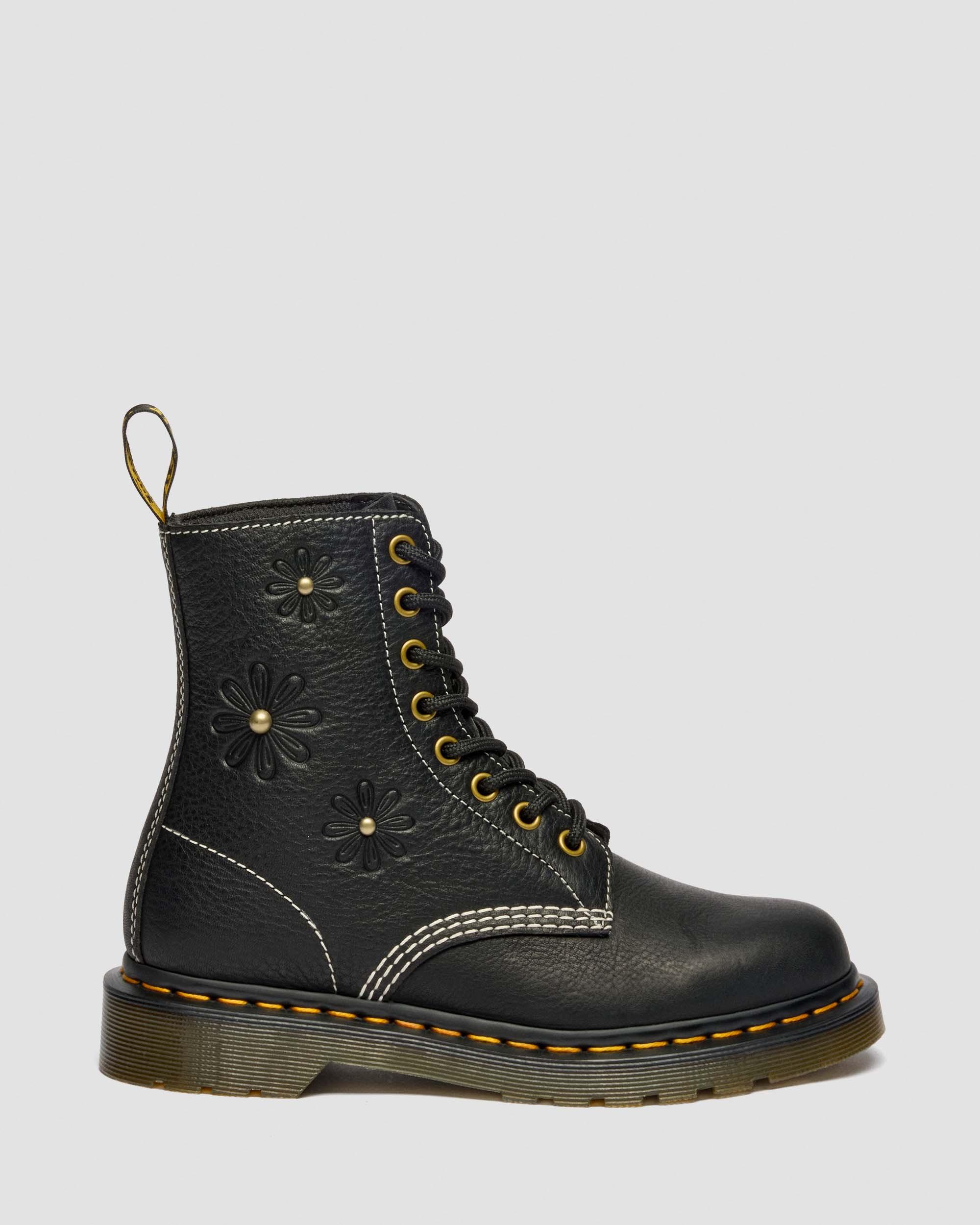 1460 Pascal Flower Grizzly Leather Boots in BLACK | Dr. Martens™