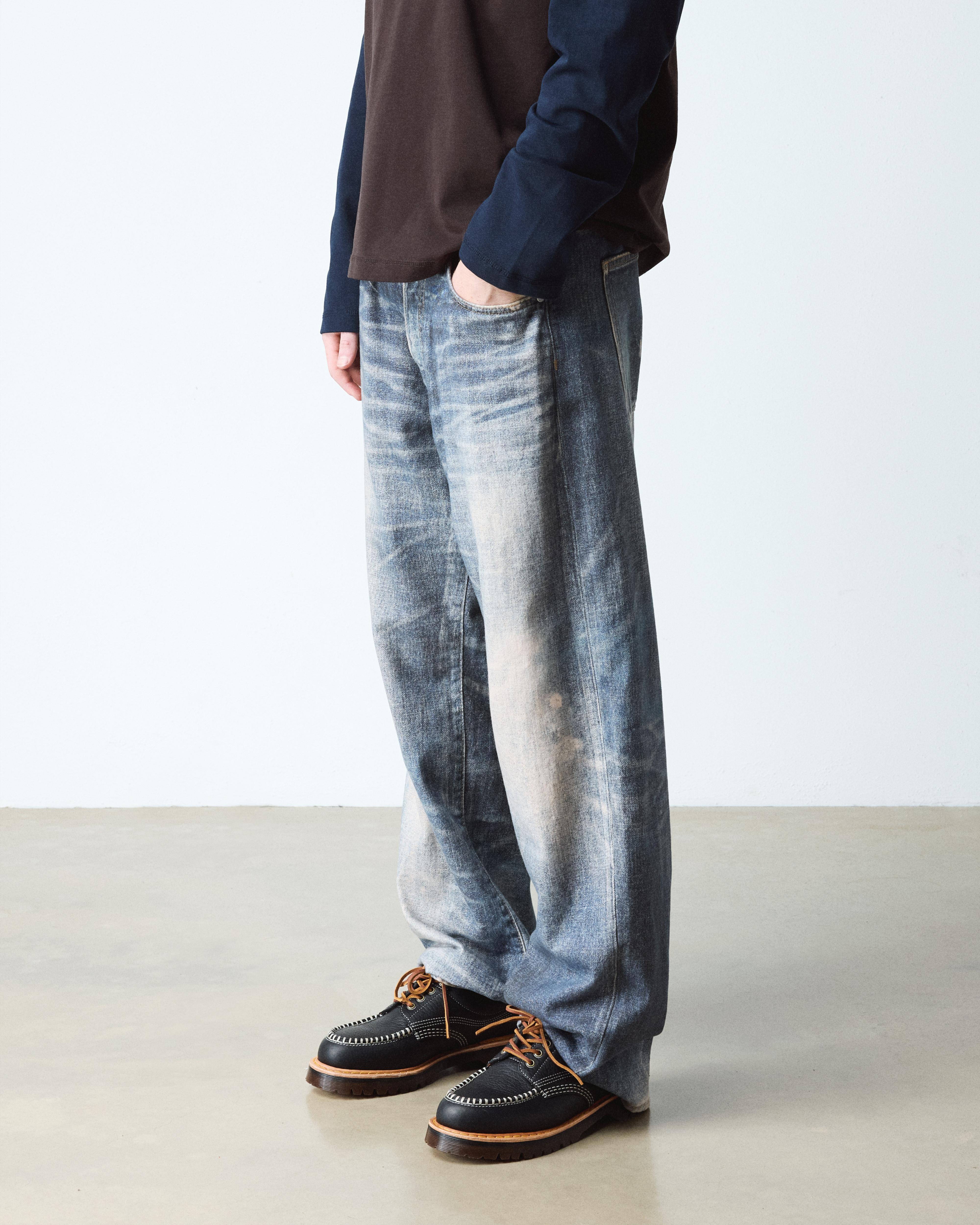 Lowell Wild Grain Leather Moc Toe Shoes in Black