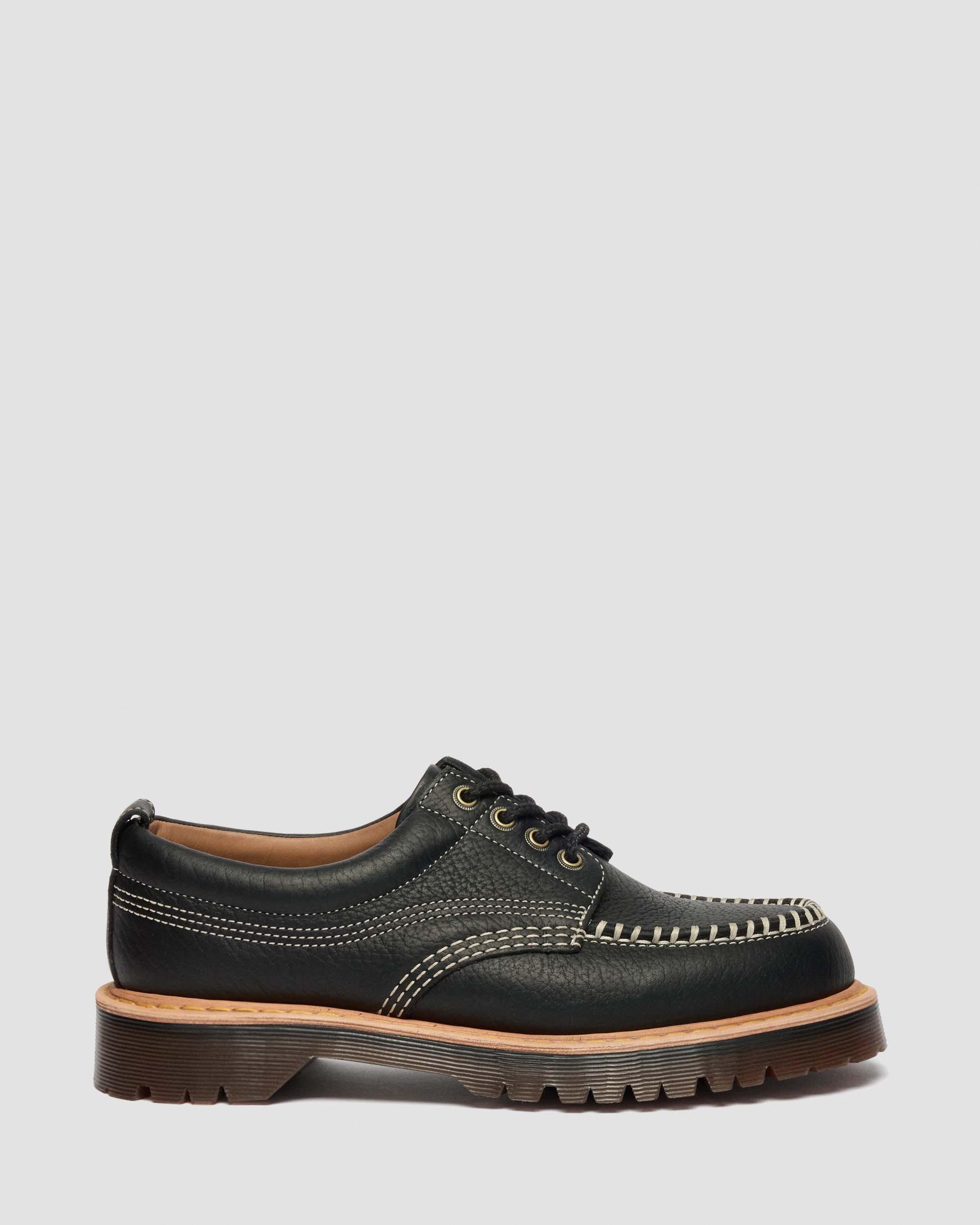 Lowell Wild Grain Leather Moc Toe Shoes in Black