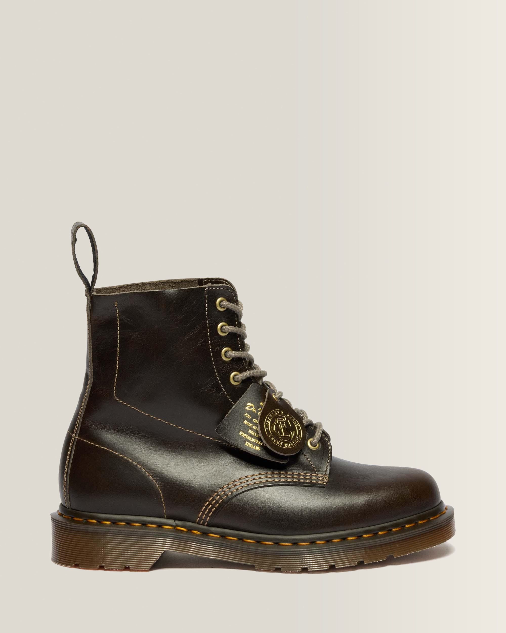 1460 Classic Calf Leather Boots product image