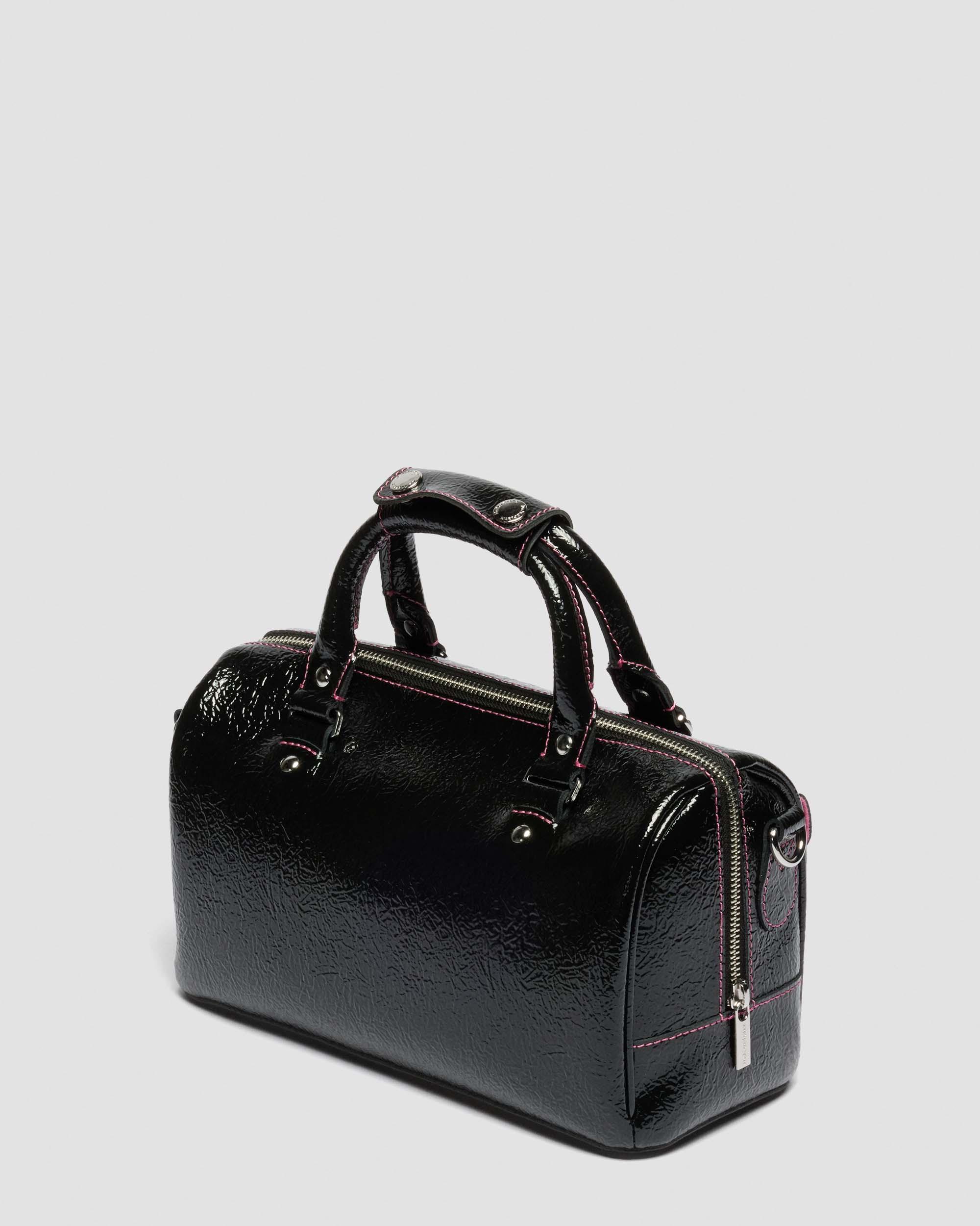 Väska med topphandtag i Distressed lackläder in Svart