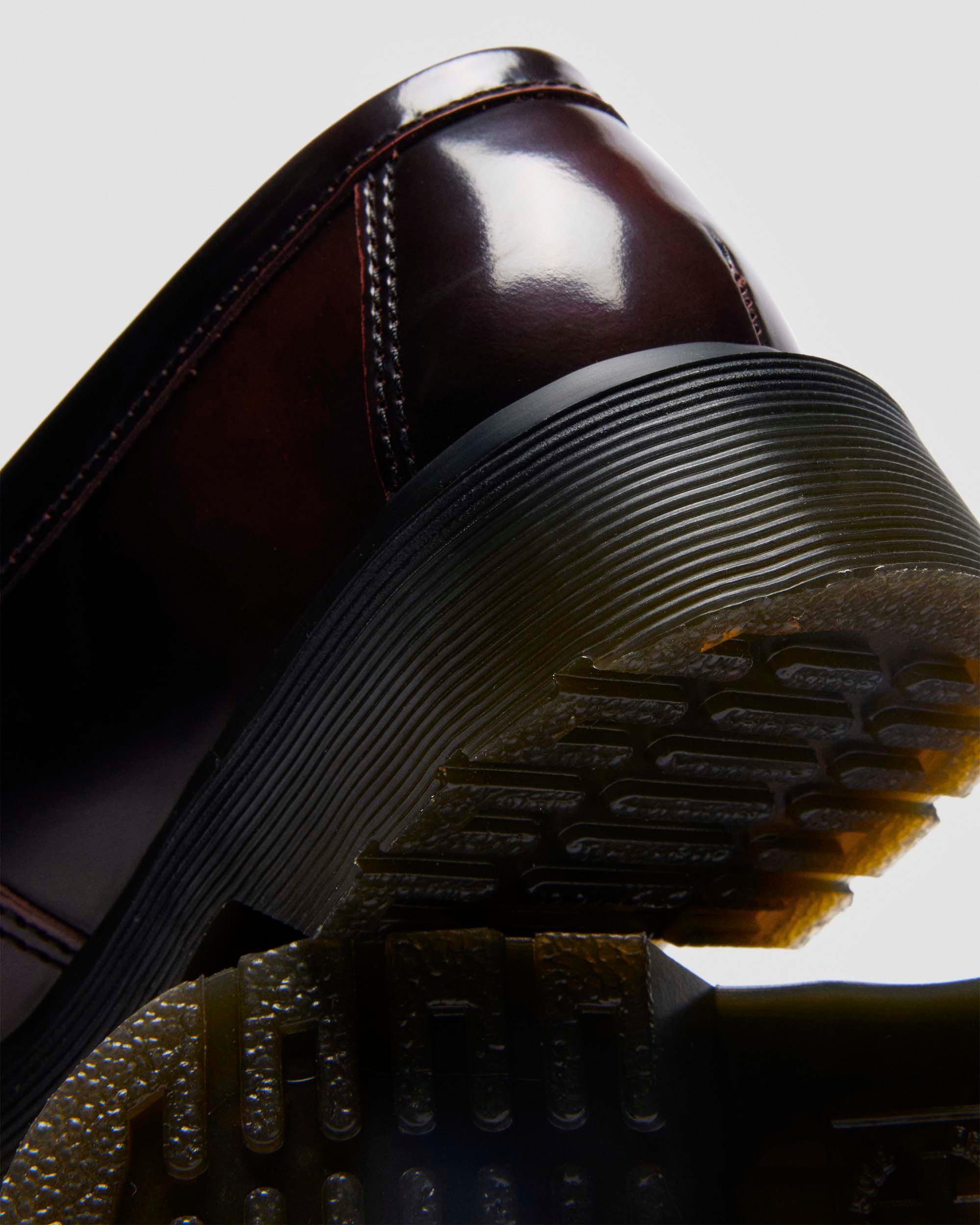 PENTON HEART ZWEIFARBIGE RUB-OFF LEDER LOAFER in Cherry Red & Weiß