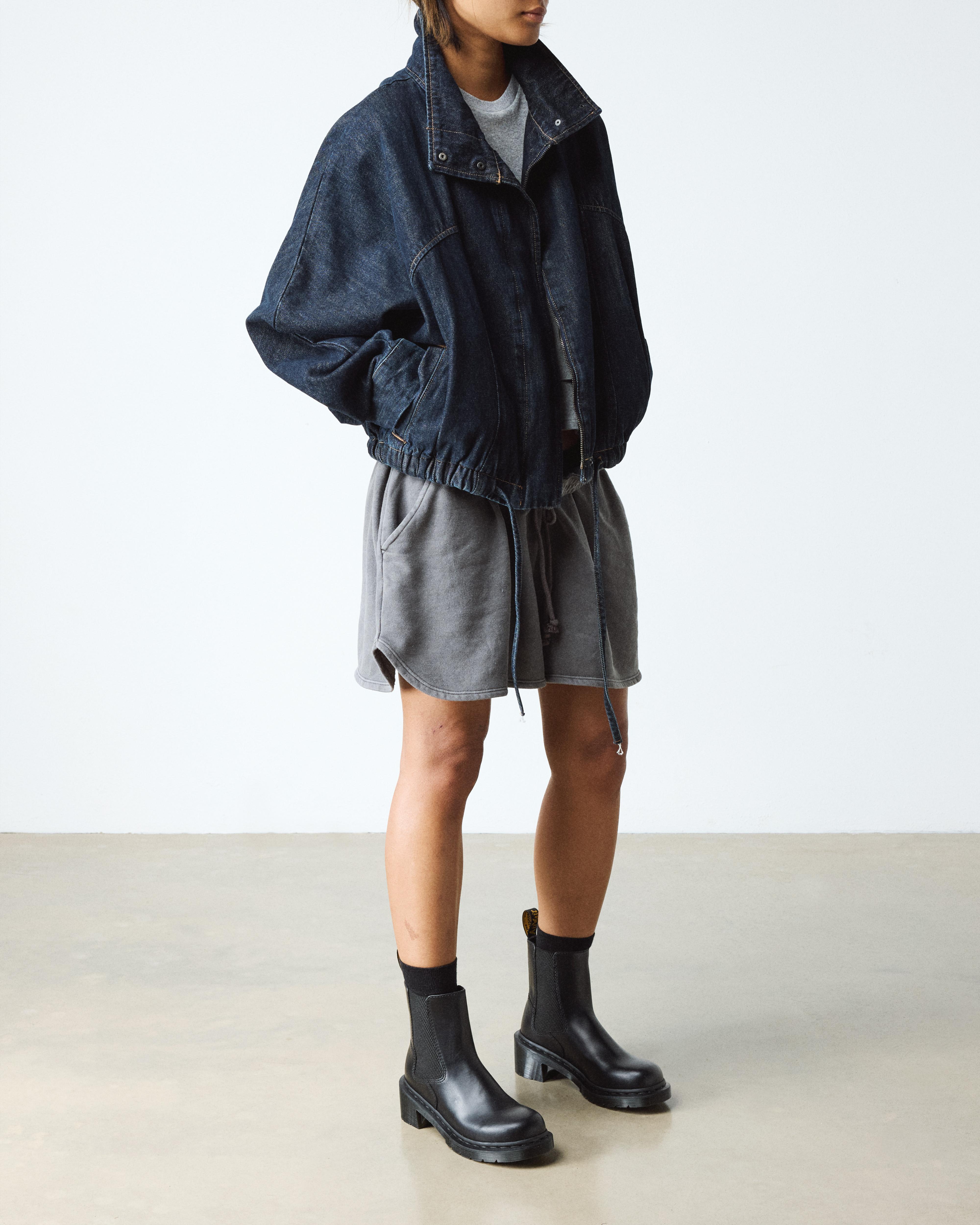 Alderstone Orleans Leather Chelsea Boots in Black