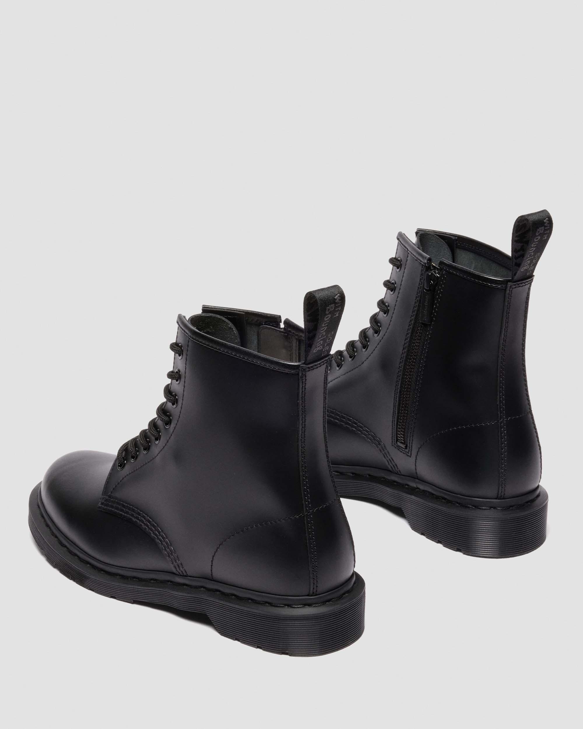 1460 ZIP MONOCHROME SMOOTH LEATHER BOOTS in BLACK | Dr. Martens™