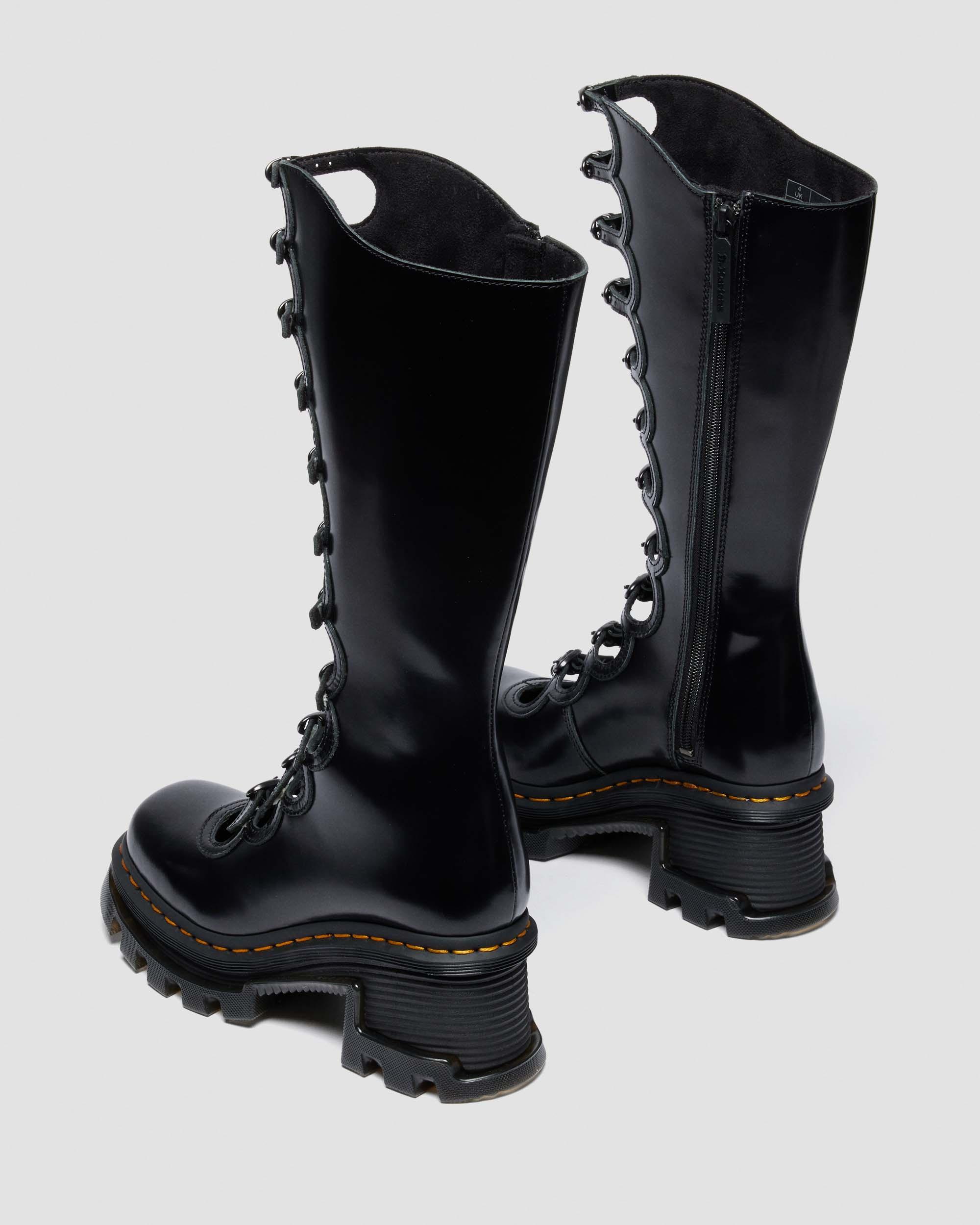 Dr. Martens x Marc Jacobs Kiki Boots in Noir