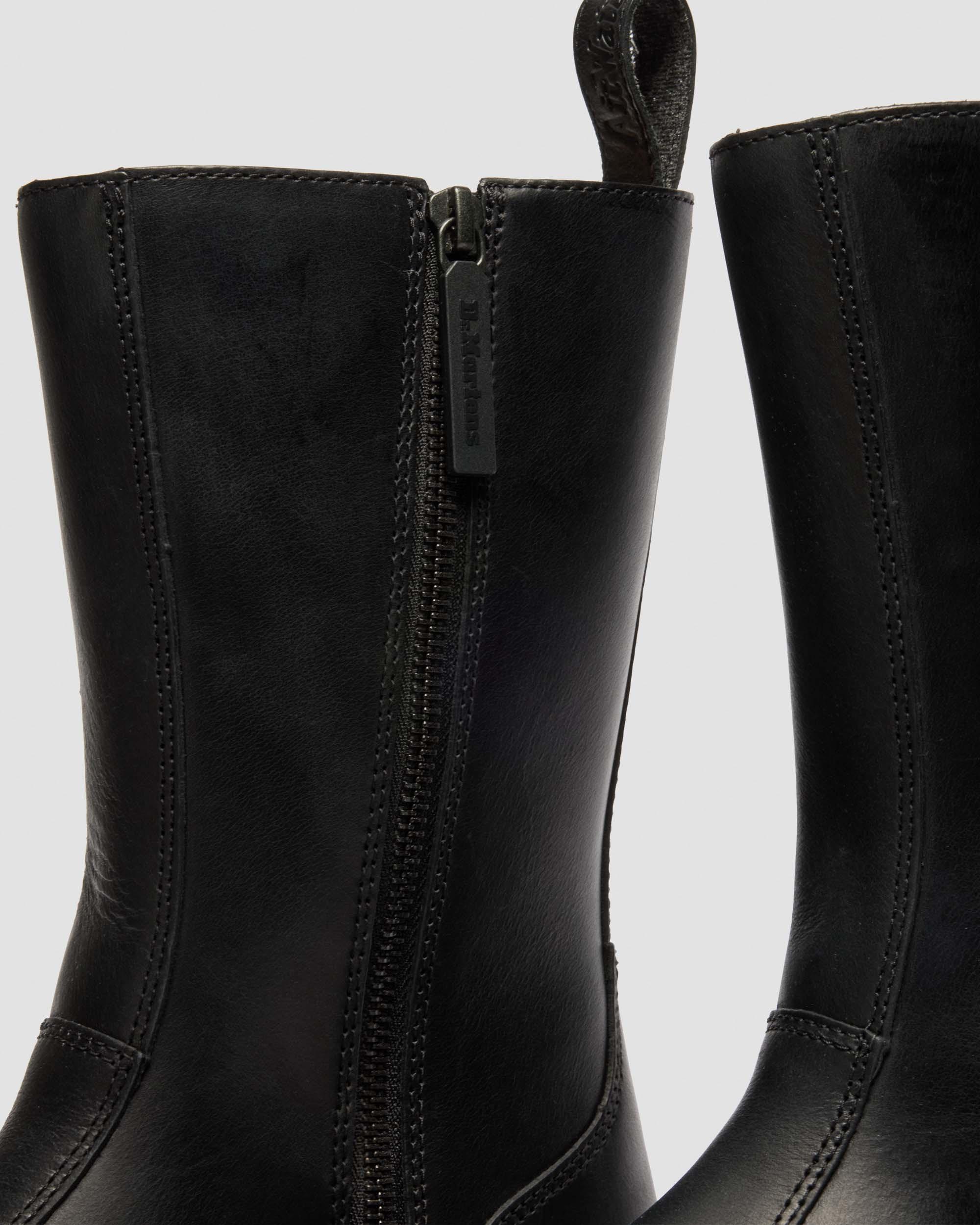 Rejena Old Harness Leather Boots in Black