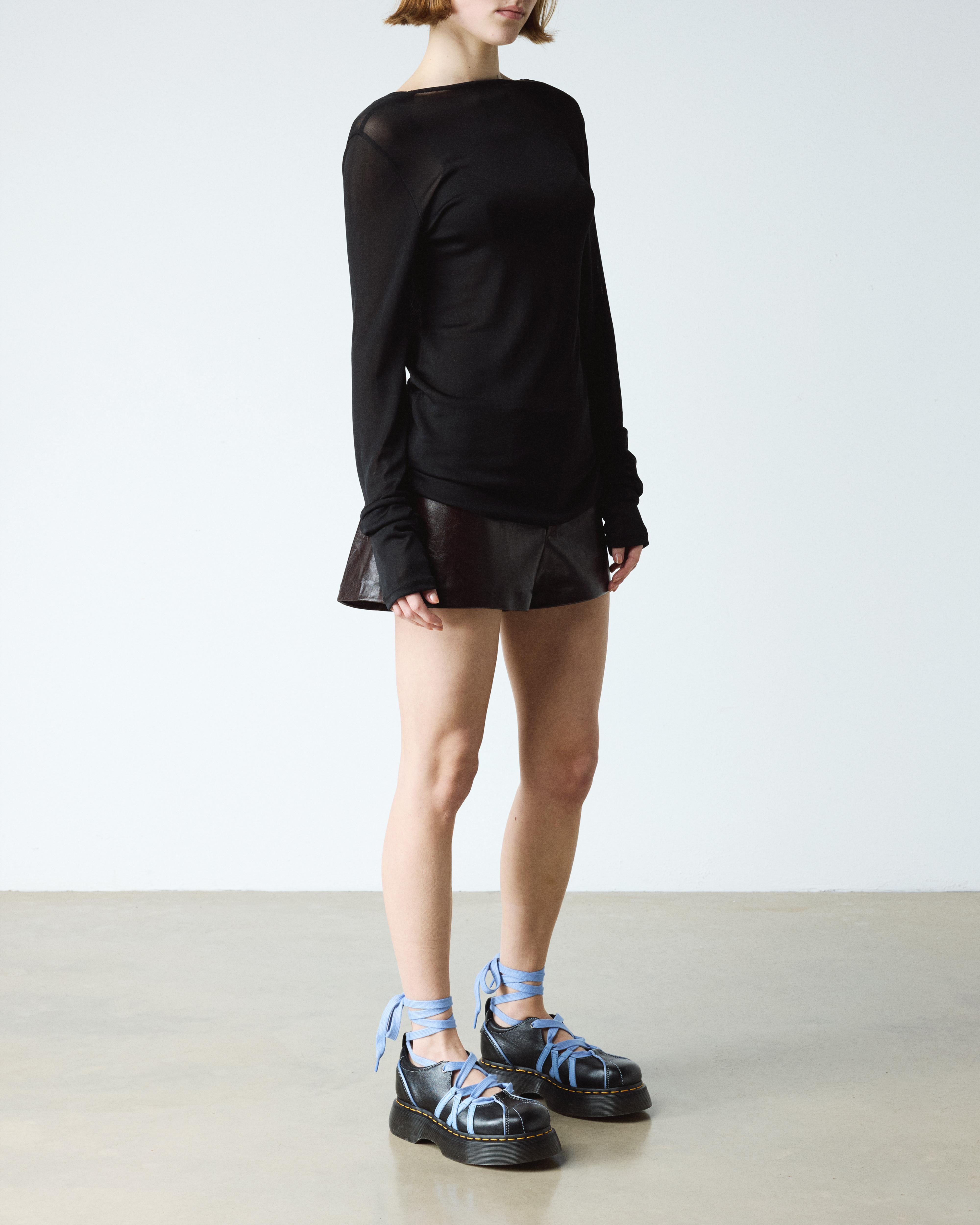 Buzz Ballerina Gloss Leather Shoes in BLACK