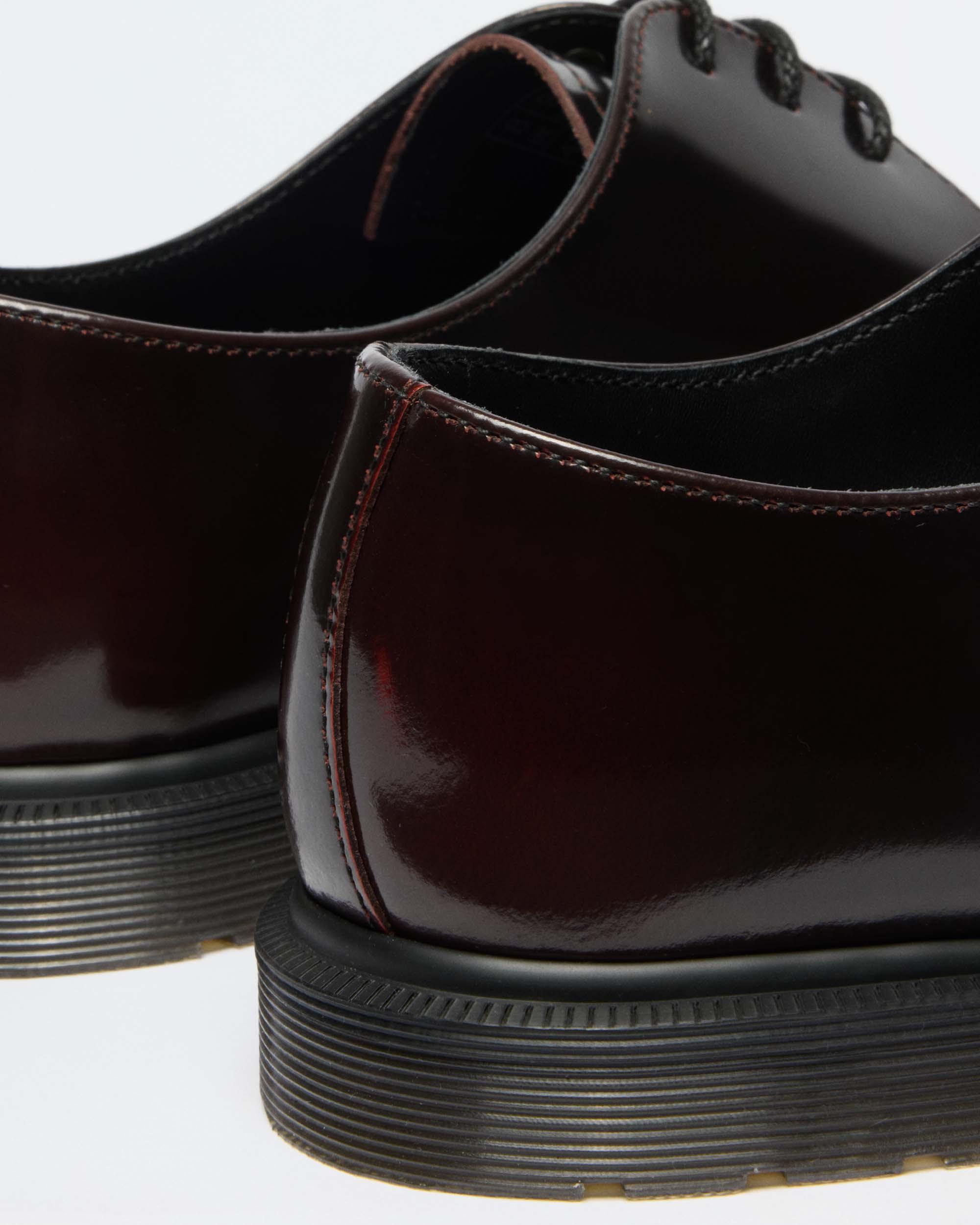 Mayfare Rub Off Leder Schuhe in Cherry Red