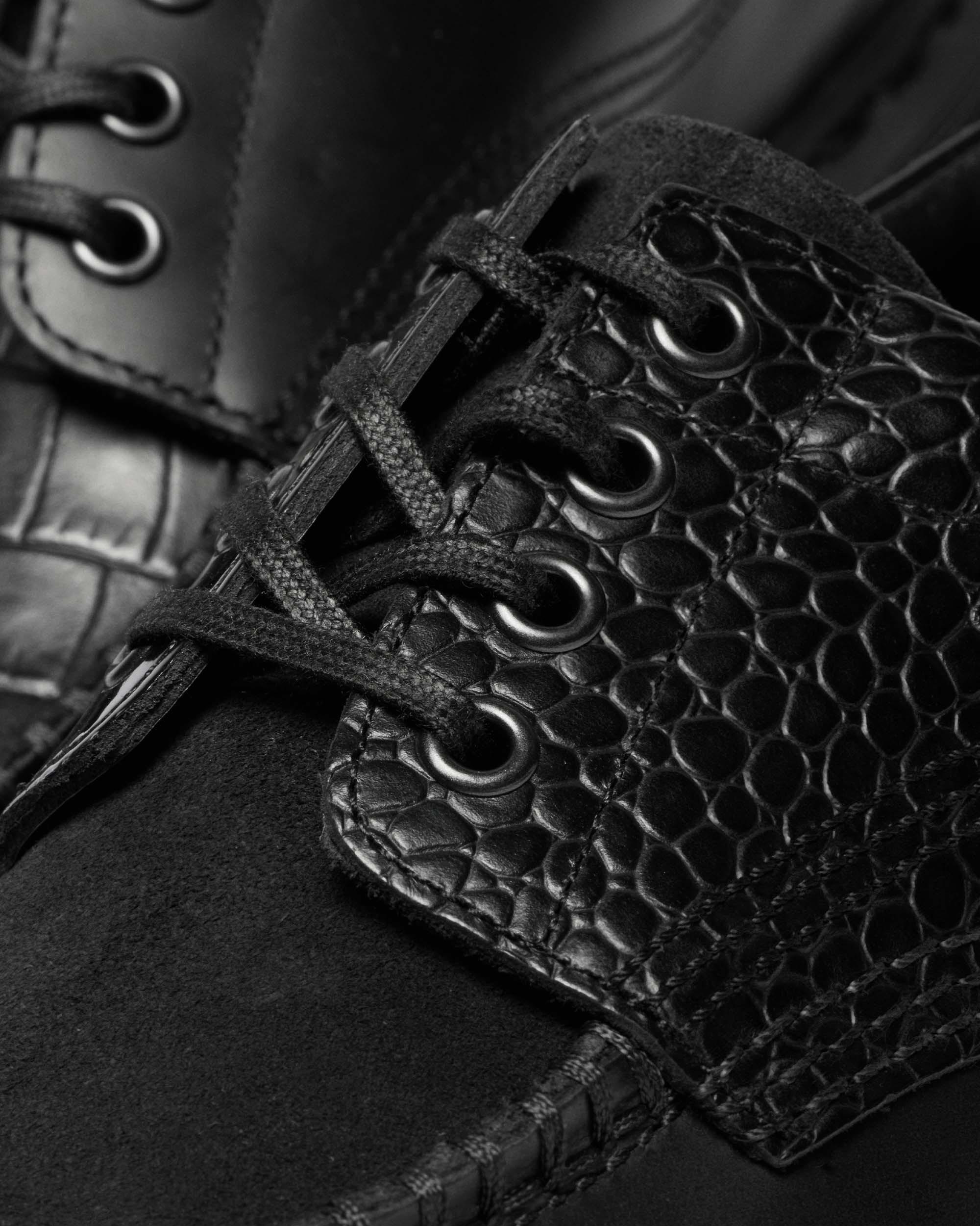 LOWELL BEAMS in BLACK | Dr. Martens™