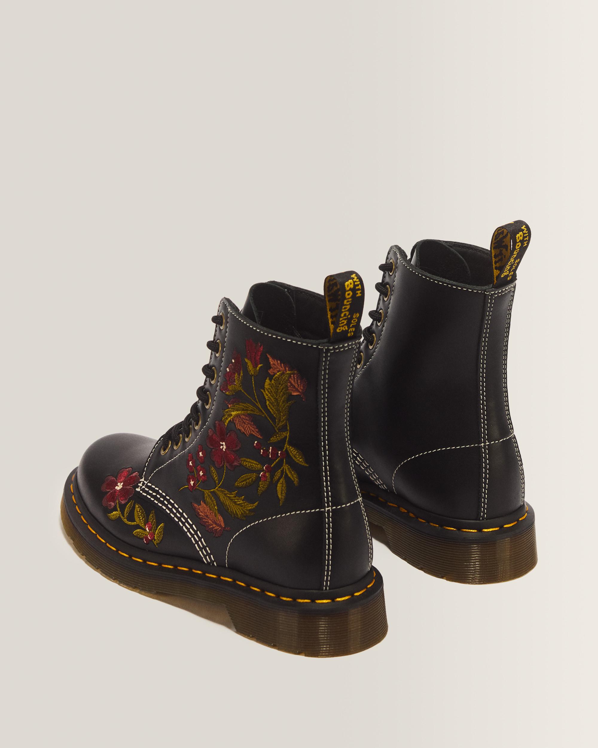 Dr.Martens ドクターマーチン 8ホール PASCAL FLORAL 1460 Pascal Floral 8 Eye Wanama Leather Lace Up Boots in Black