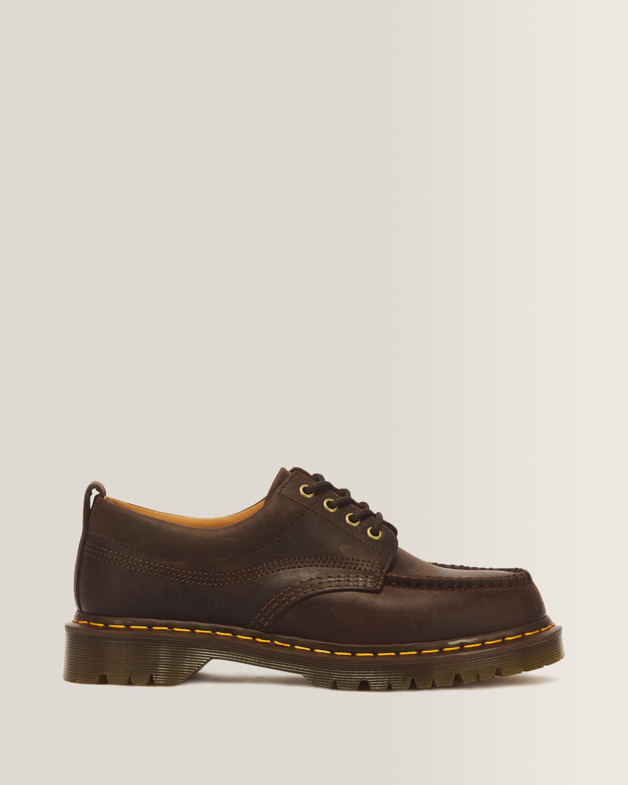 Musta Lowell 4 Eye Crazy Horse Leather Moc Toe -kengät