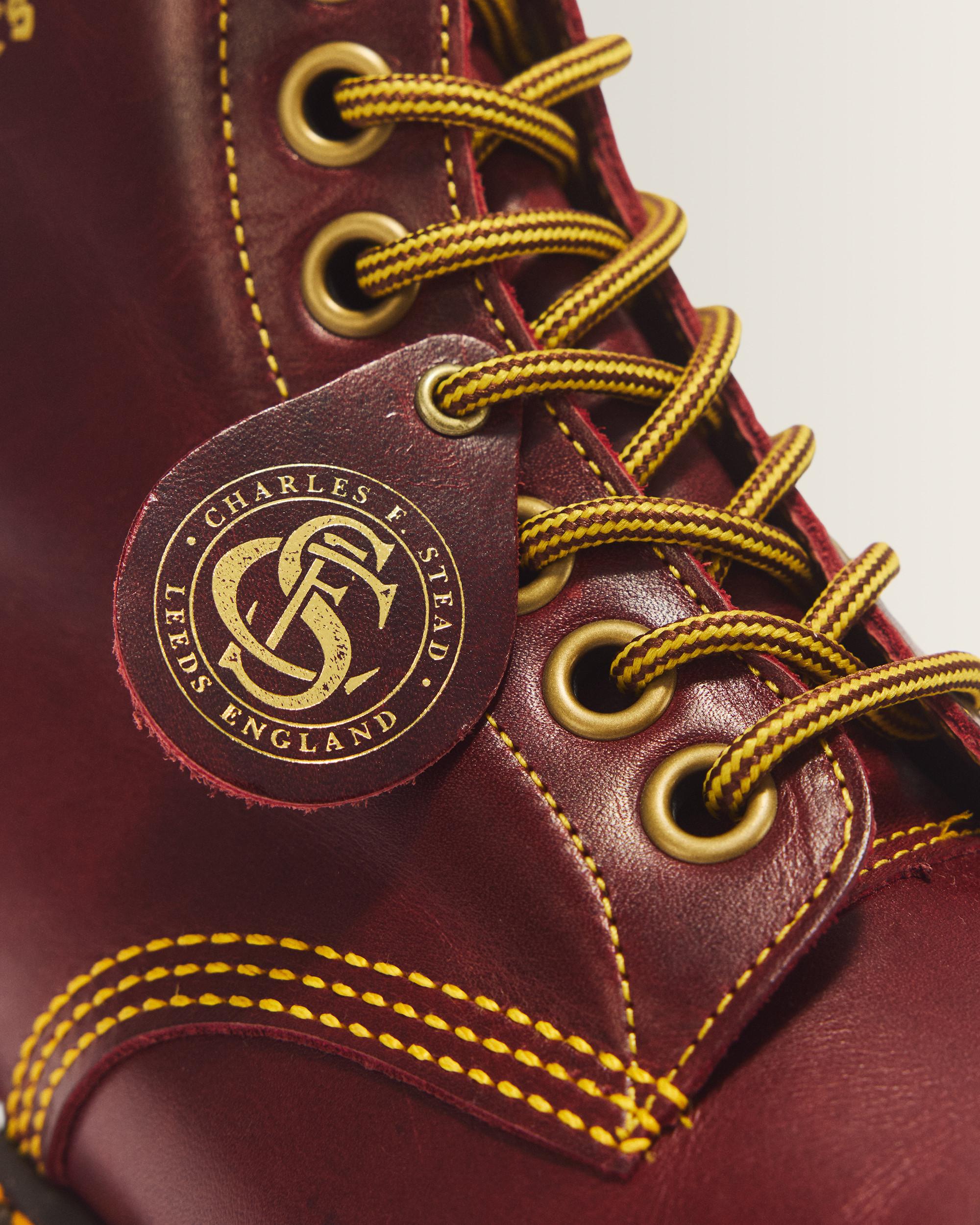 1460 Cappers Classic Calf Leather Lace Up Boots in Burgundy
